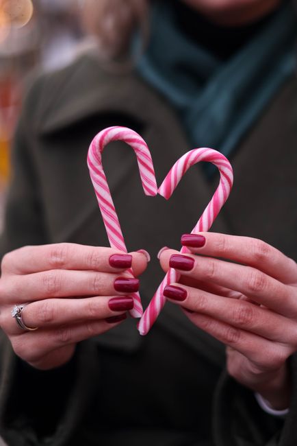 personal Style and Occasion: Customizing Your Nail Shape for Every Moment