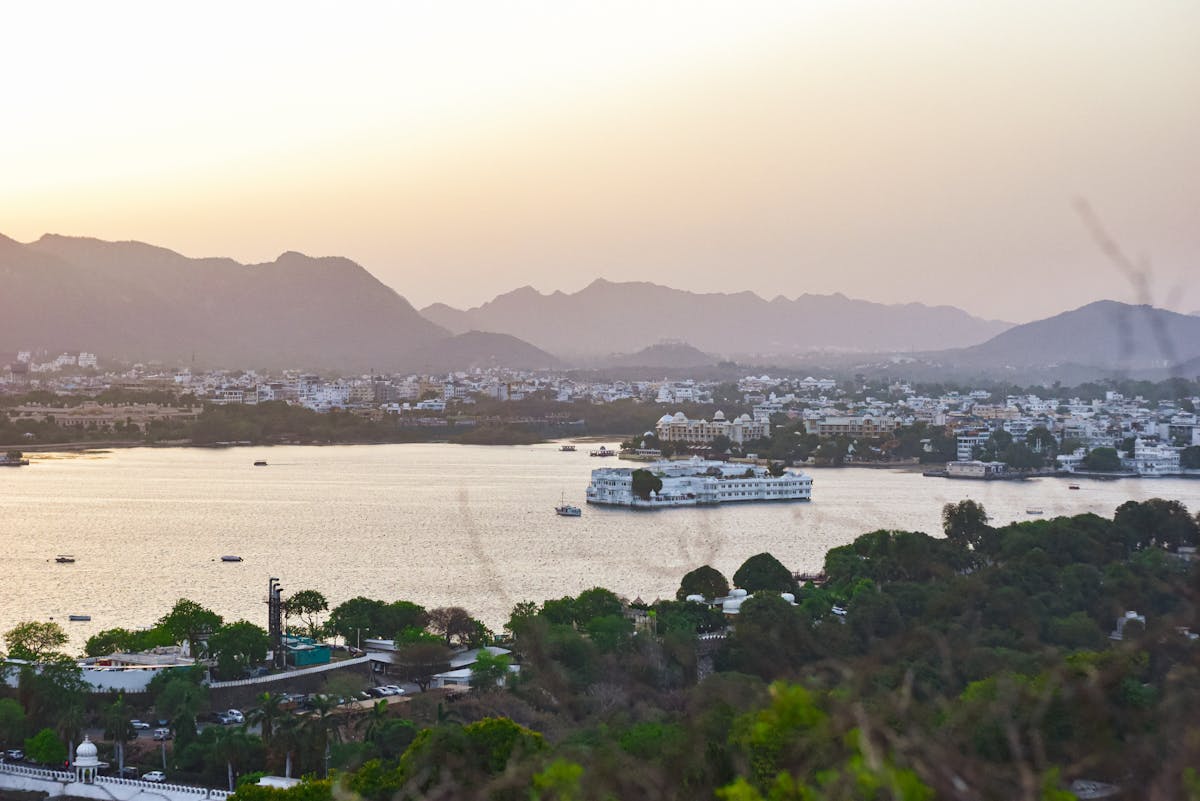 Scenic view of Lake Pichola and City Palace in Udaipur