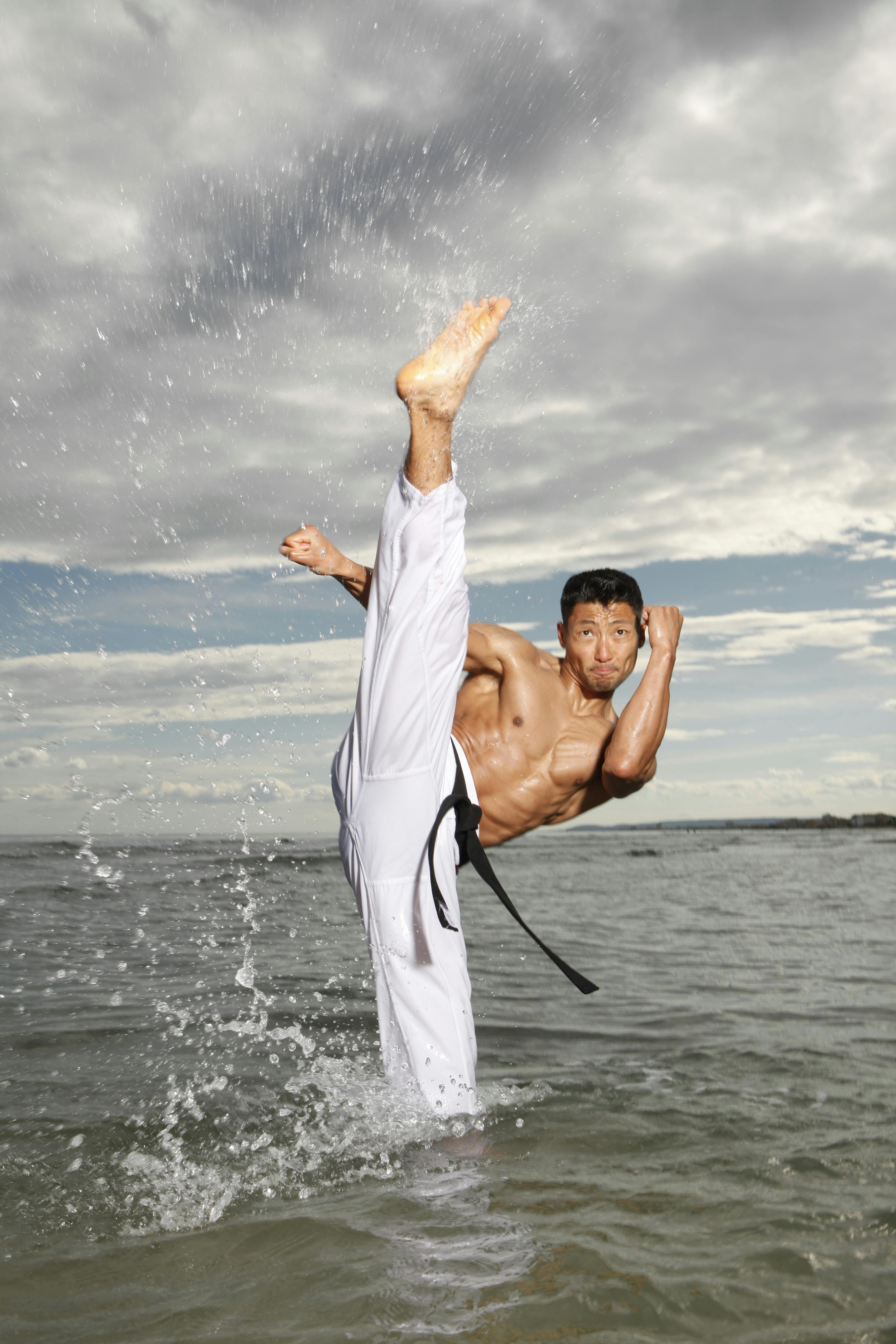 Cold Water and Workout Performance: What Actually Happens (And the One Timing Mistake Thats Killing Your Gains) Pinterest