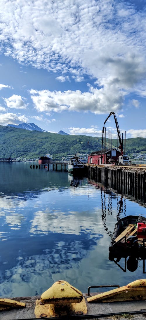 Gratis lagerfoto af atlanterhavet, bjerge, blåt vand