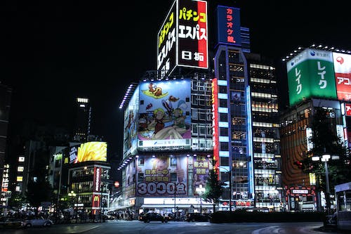 Безкоштовне стокове фото на тему «shibuya, будівлі, вогні міста»