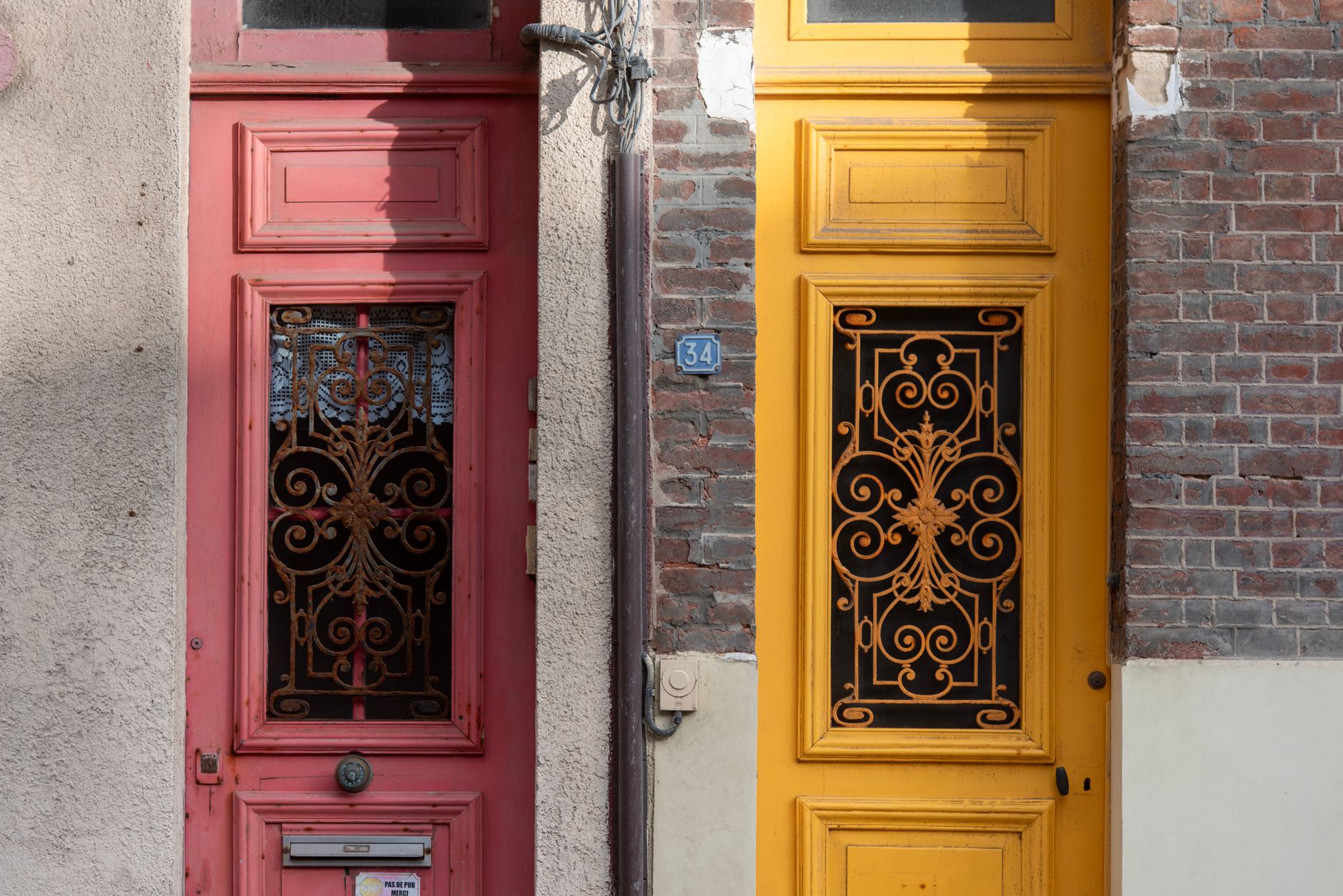 Illustration — porte isolante entre garage et maison