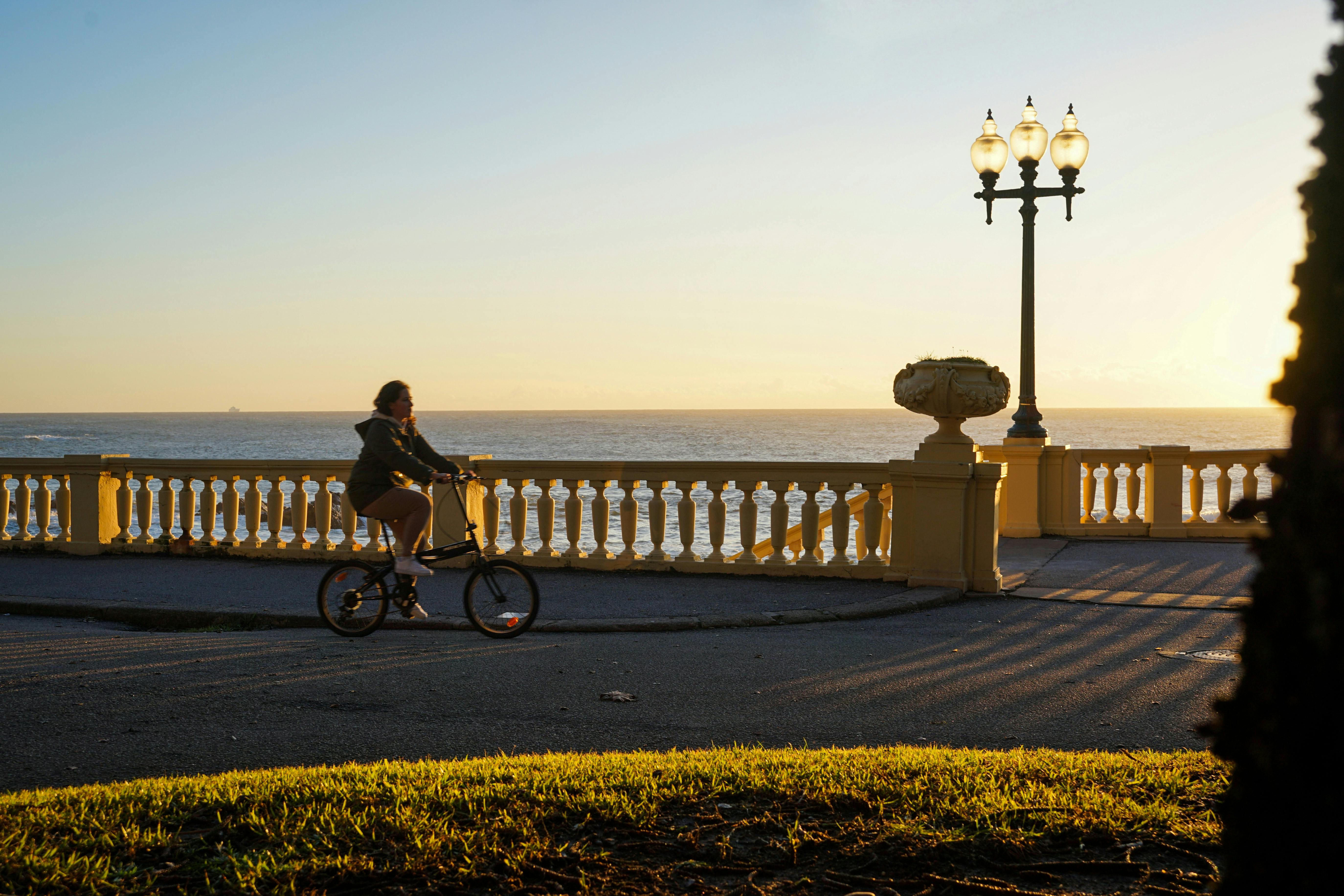 How Folding Ebikes Are Changing Urban Mobility — Photo by Alexandre  Moreira on Pexels