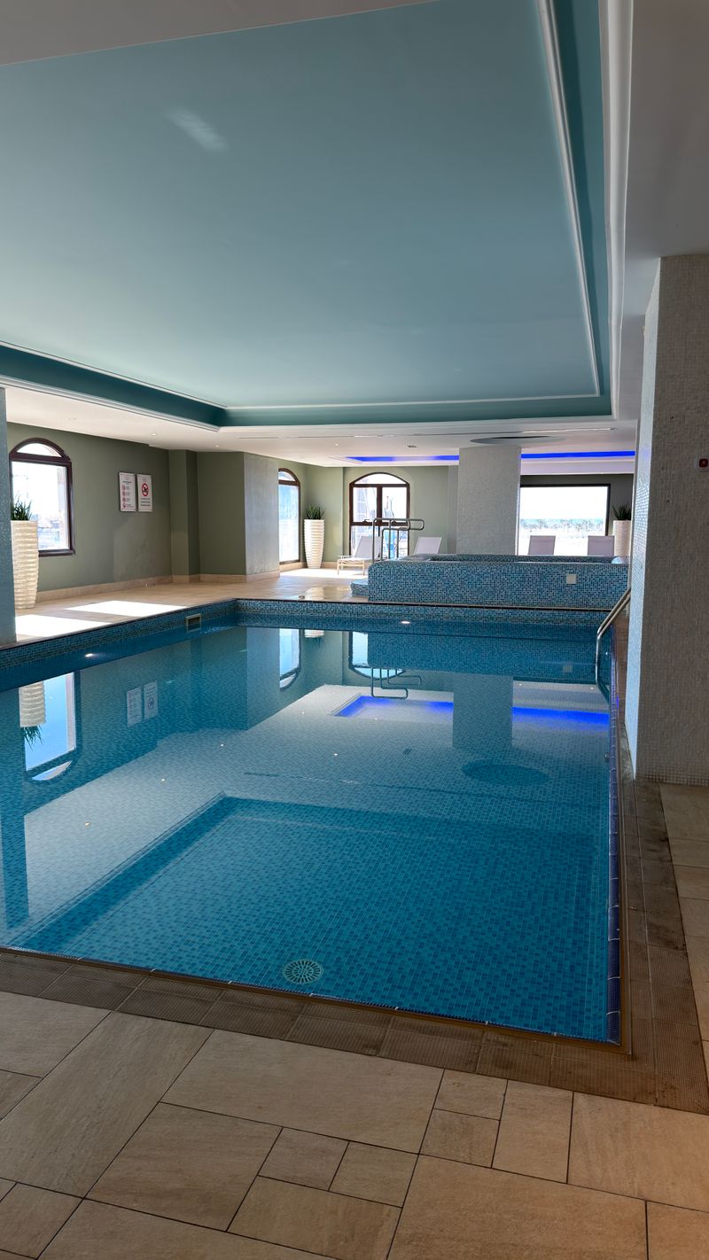 Hotel and spa template preview