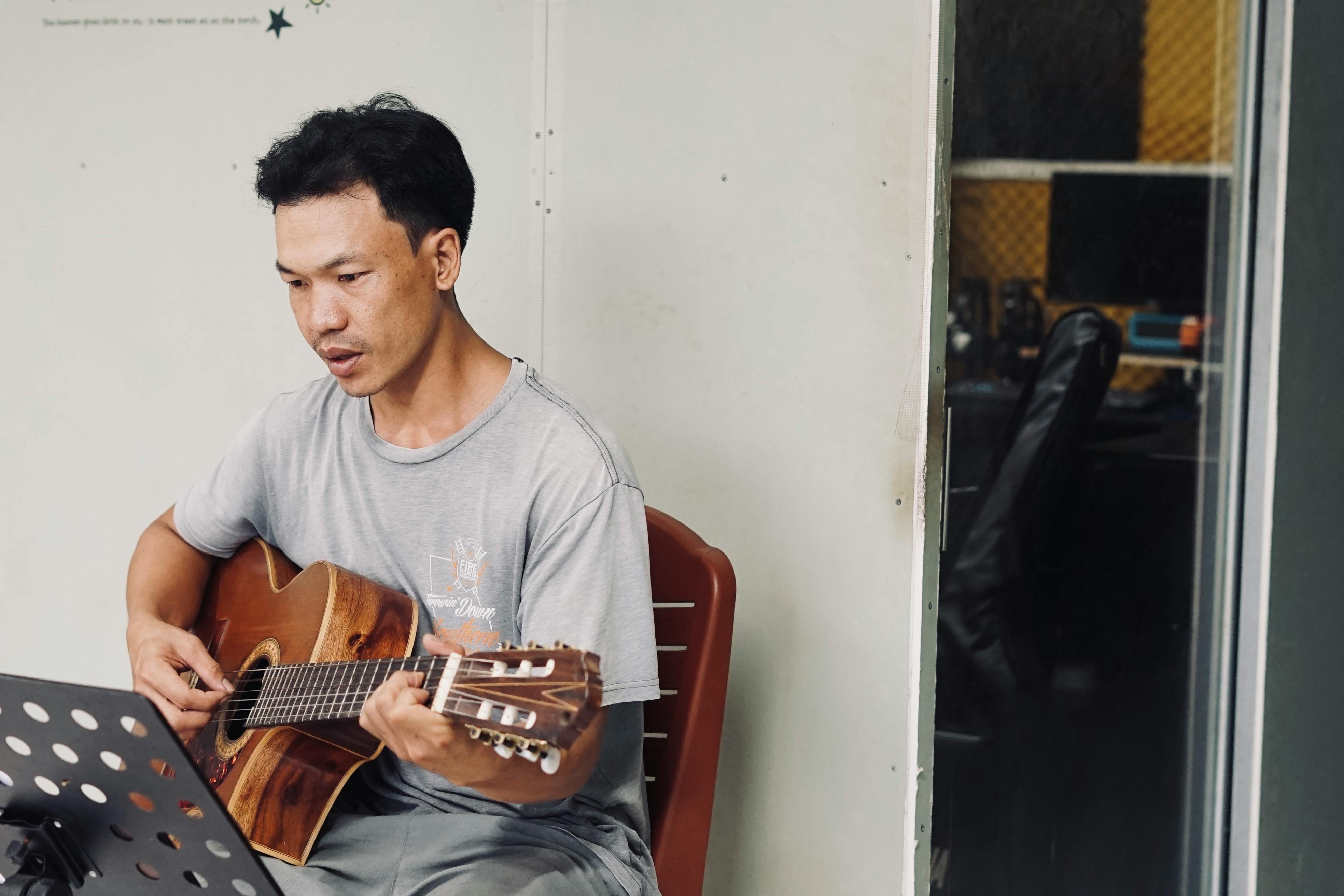 What Will Drive Music Discovery If TikTok Is Banned? — Photo by Thông Nguyễn on Pexels