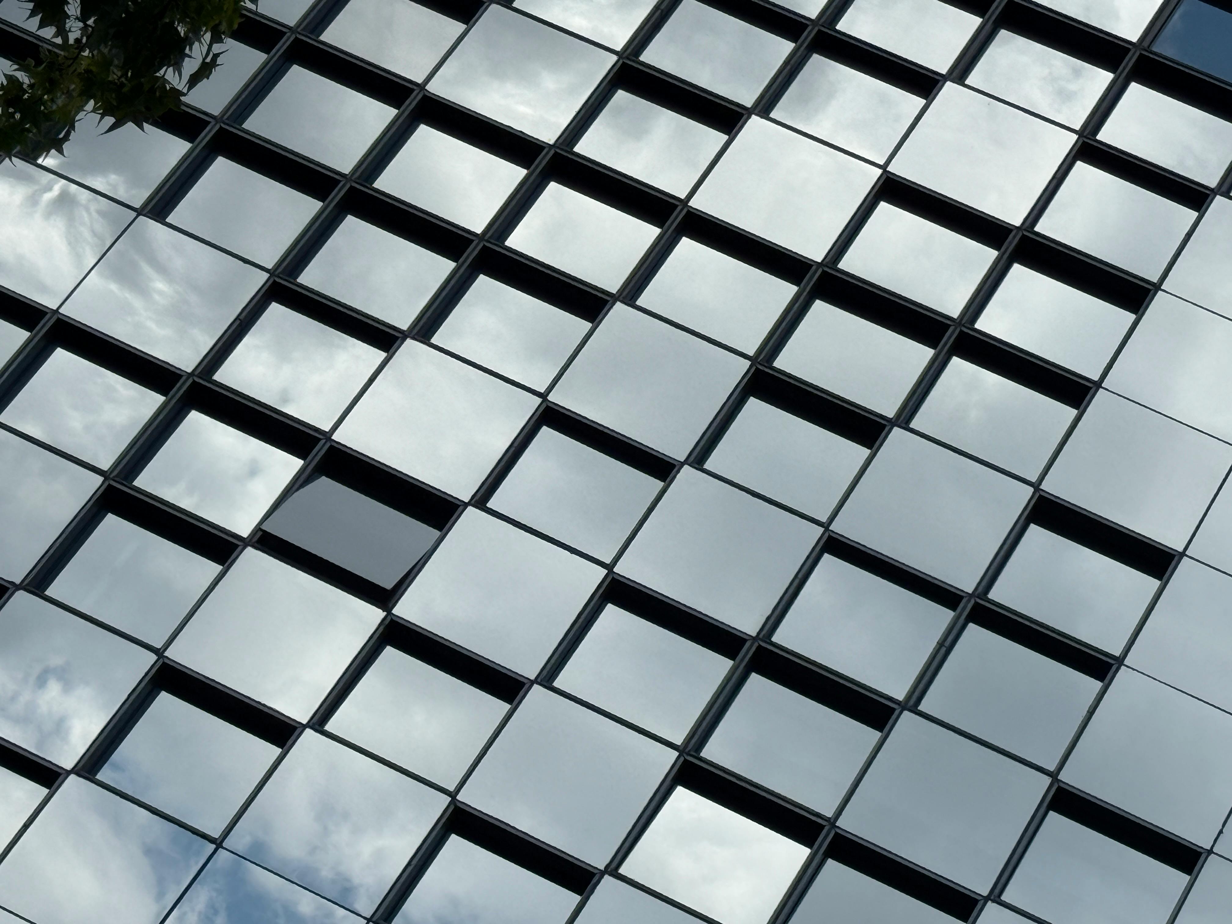 McKinsey Technology Trends Outlook 2025 — Photo by David Munoz on Pexels