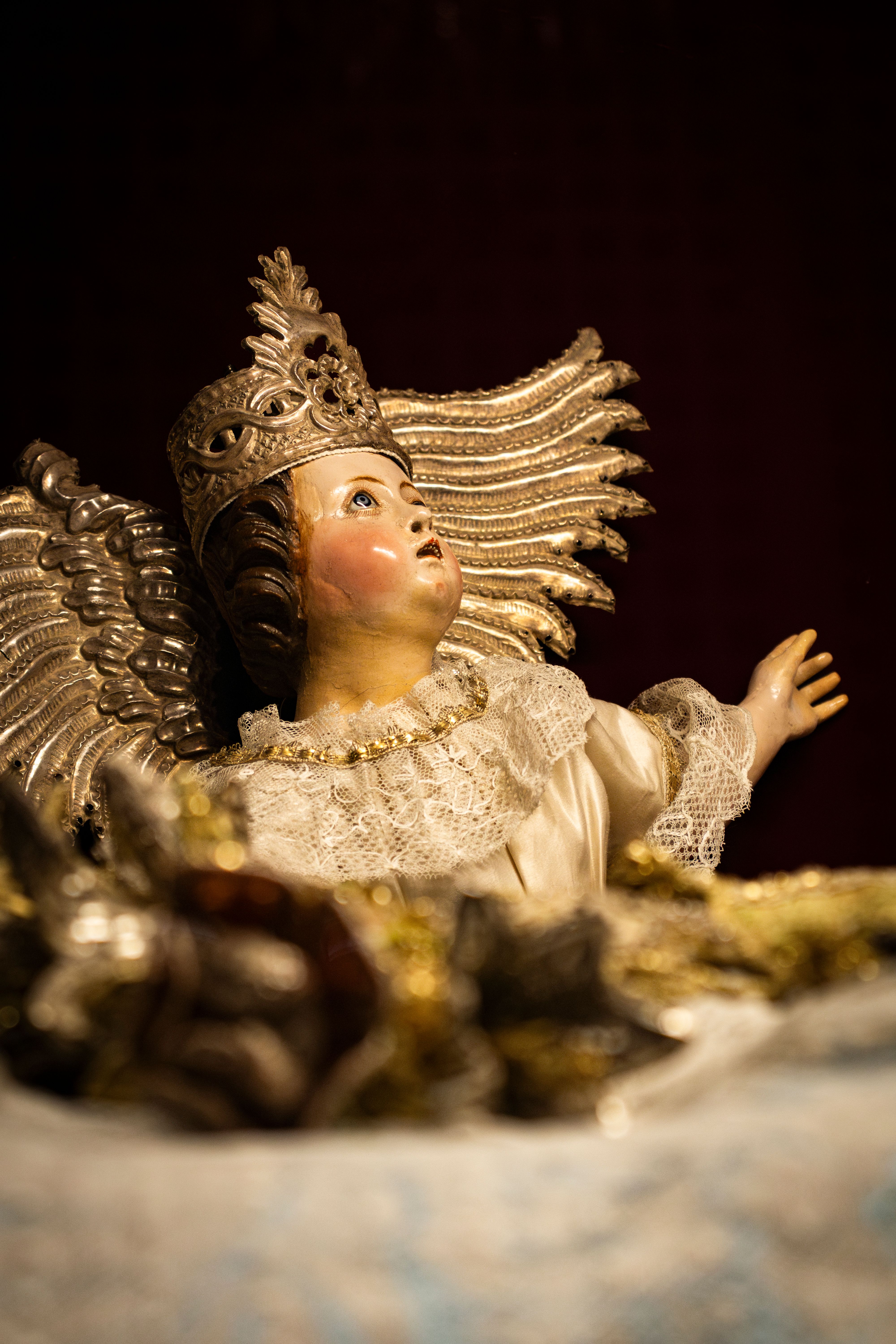 Elegant angel statue with intricate details in a church in Arequipa, Perú.