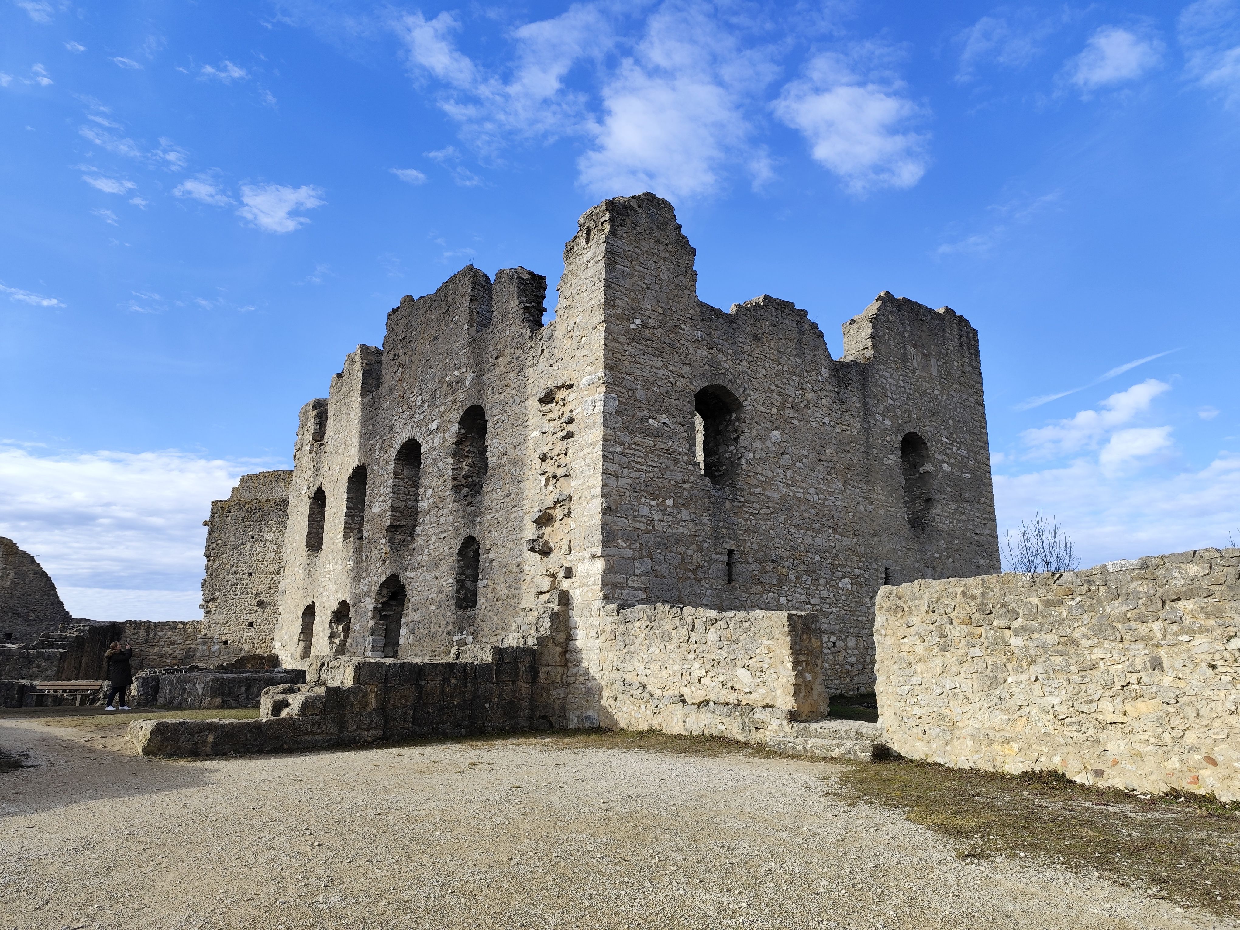 Ancient Stone Castle Ruins Under Clear Blue Sky · Free Stock Photo