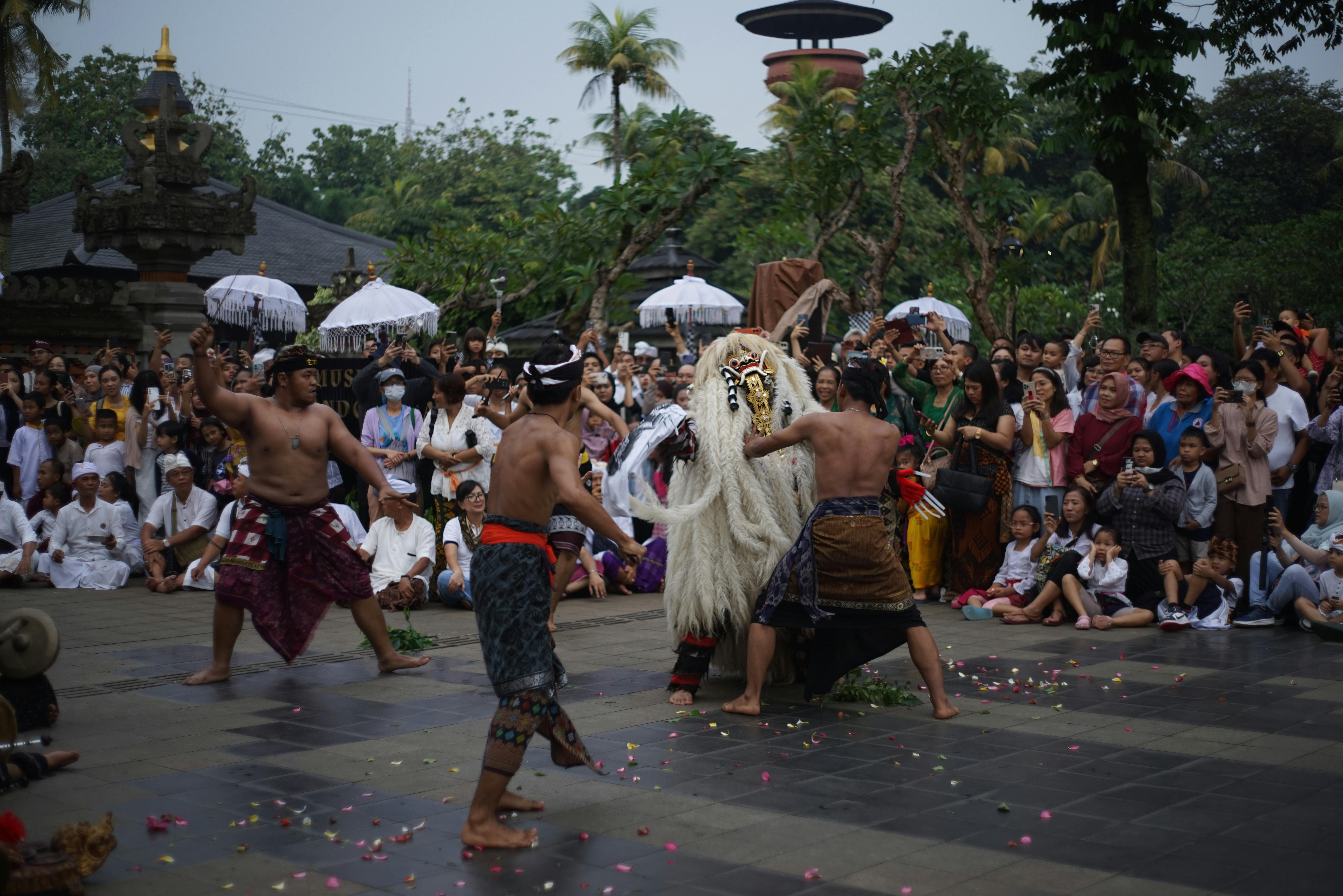 what month is bali’s most crowded?