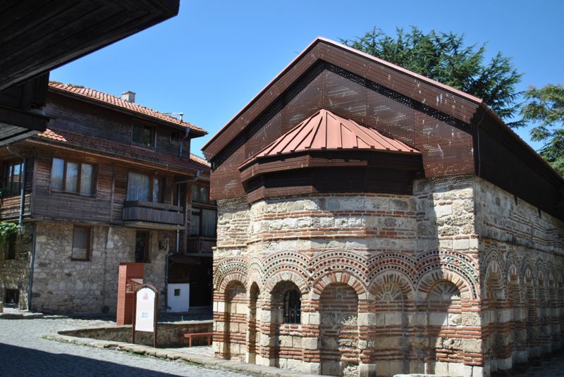 The Old Town & Mehanas