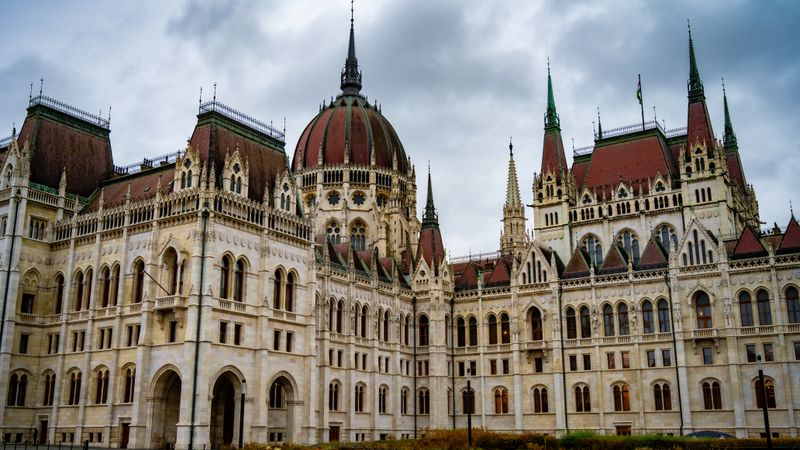 Câmara cria comissão para PEC da Escala 6x1: o que muda?