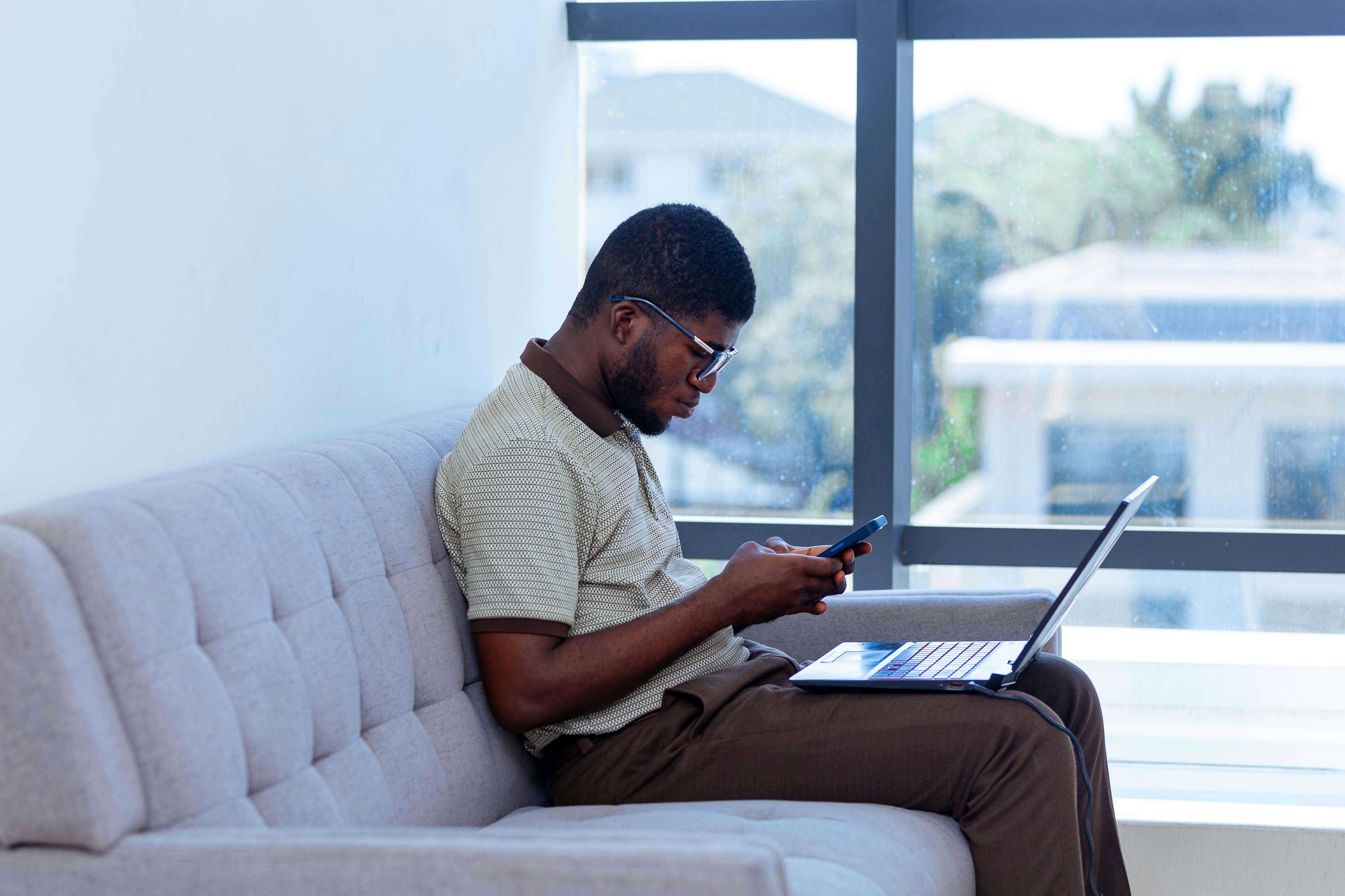 lifestyle hours lifestyle working hours — Photo by Zeal Creative Studios on Pexels