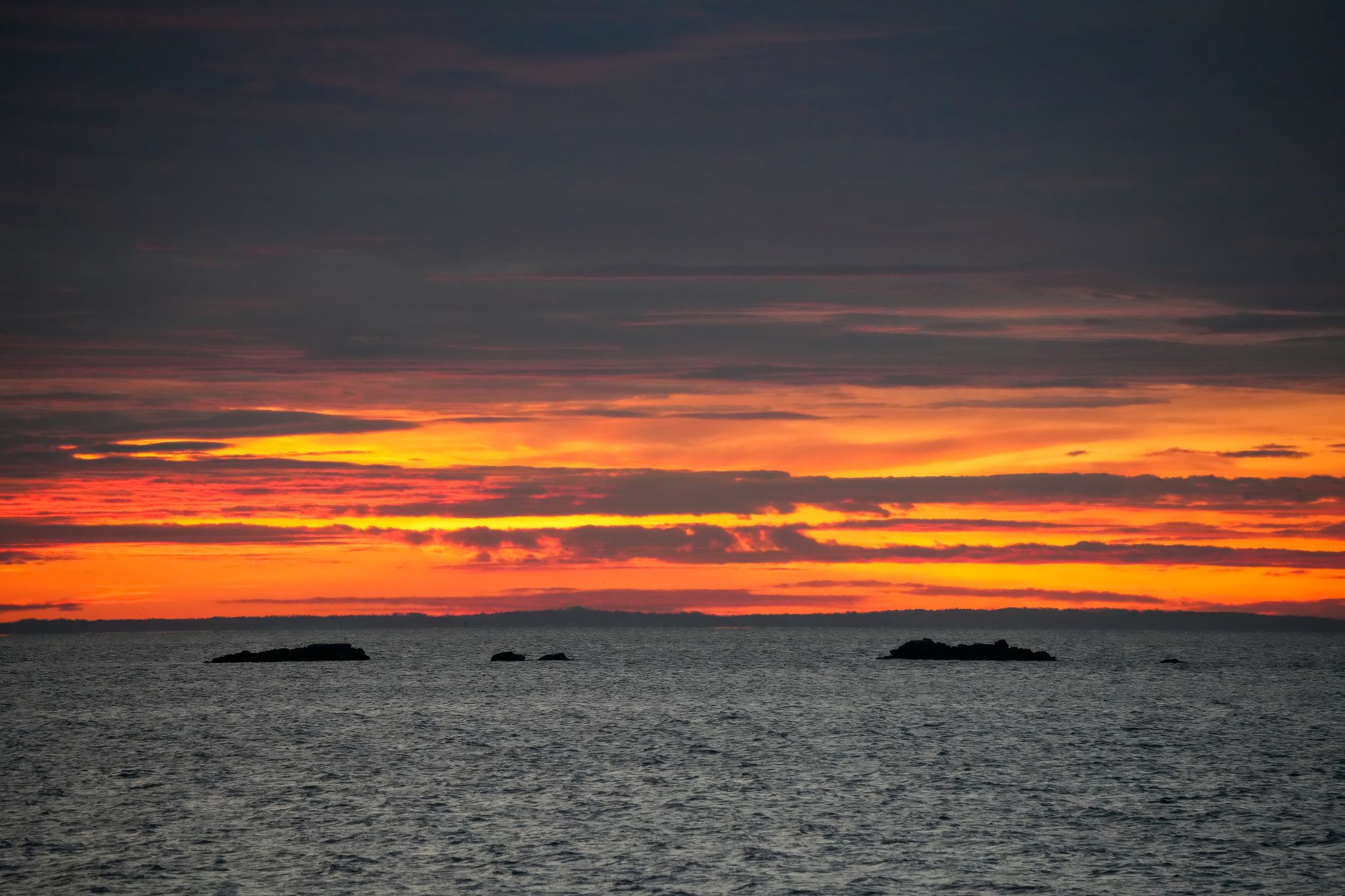 Vibrant Ocean Sunset with Dramatic Sky · Free Stock Photo