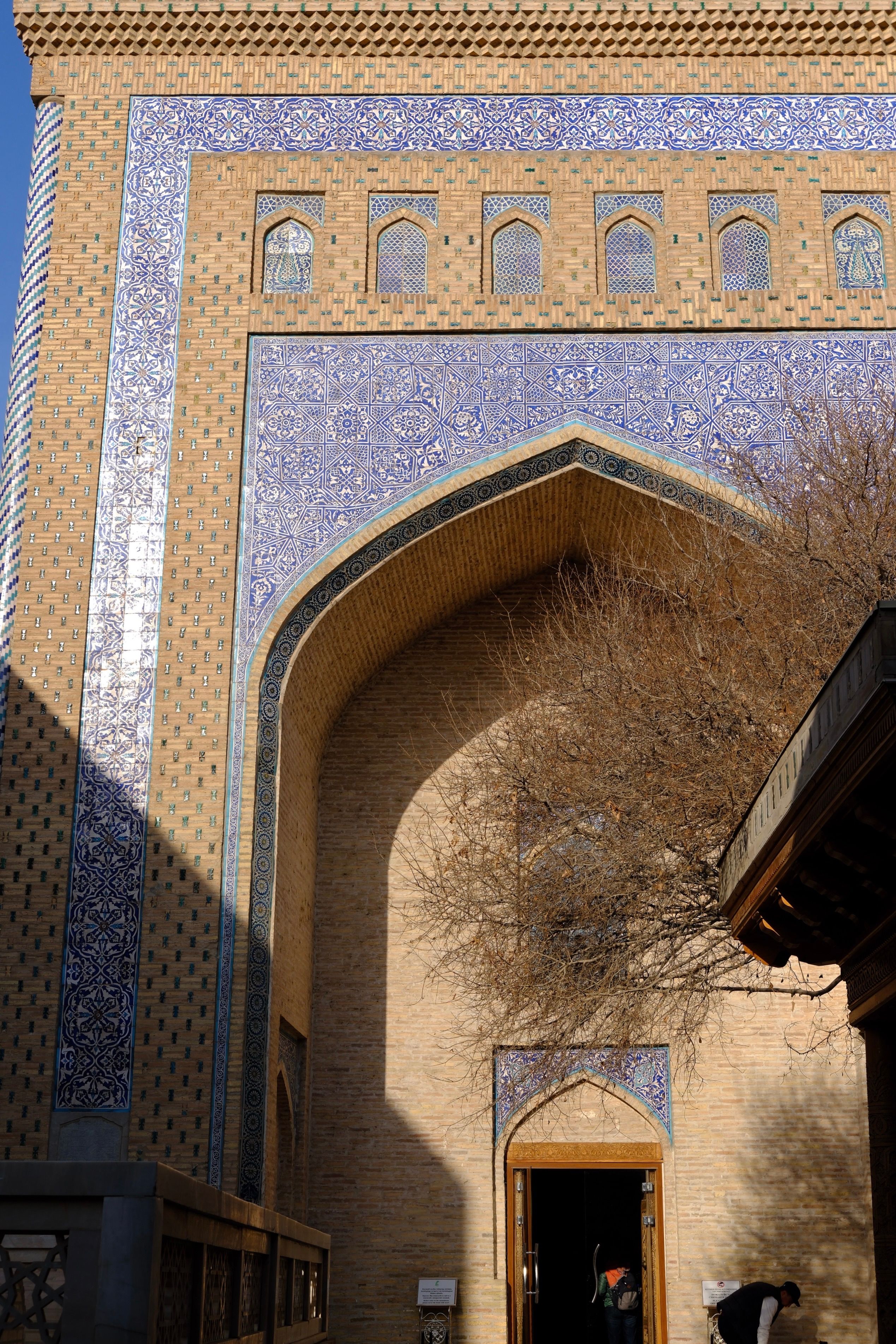 Beautiful Islamic Architectural Details with Tiles · Free Stock Photo