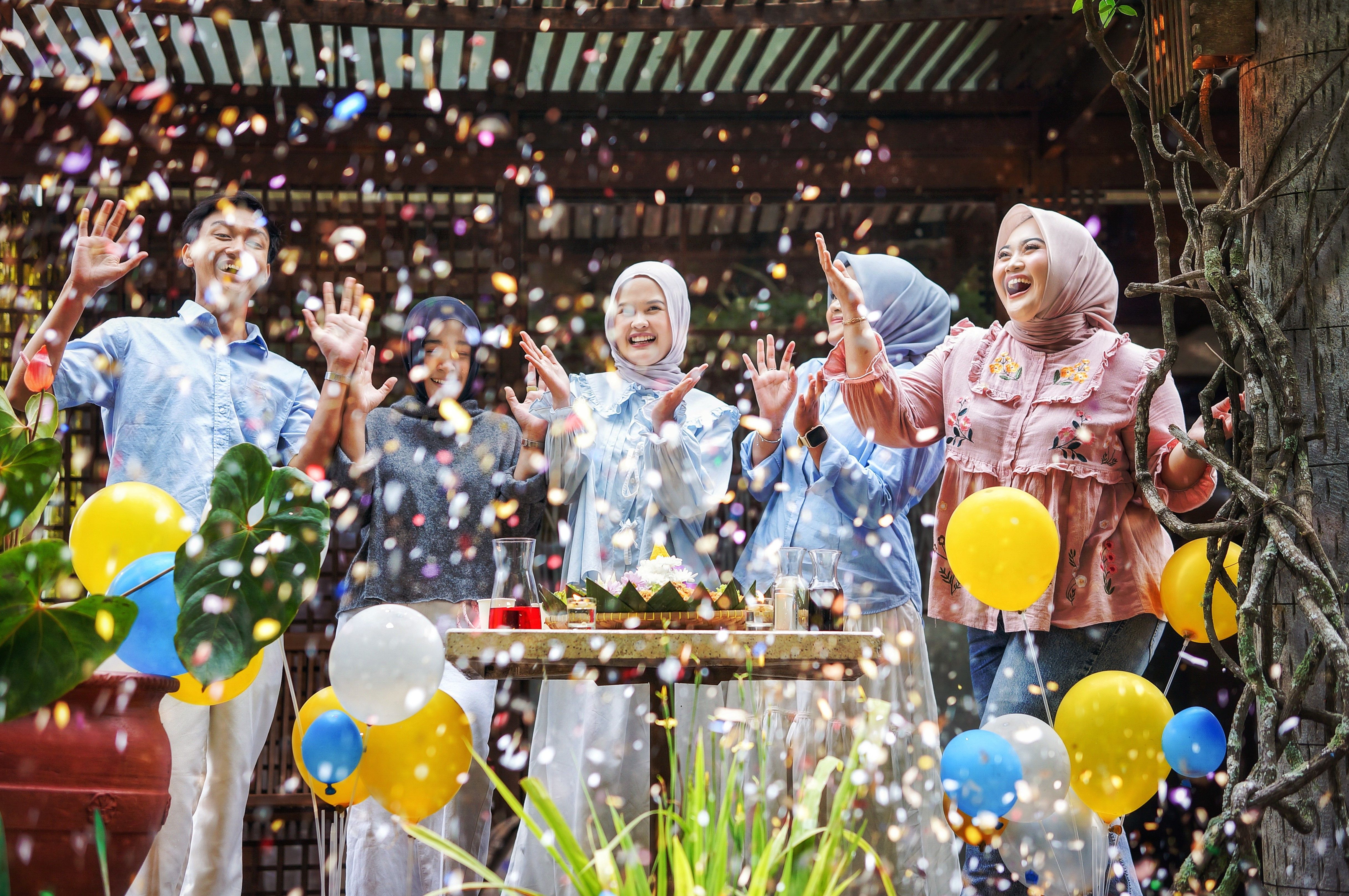Graha Binangkit Bergemuruh, POR Lansia Kota Bandung 2025 Resmi Dibuka
