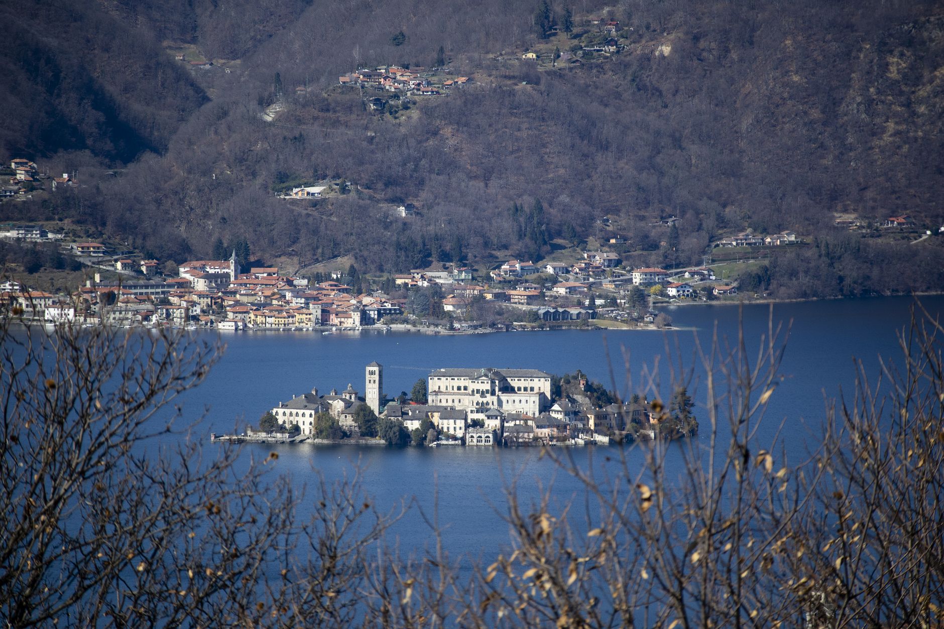 Popular sights in Isola Delba Landmarks in Isola Delba