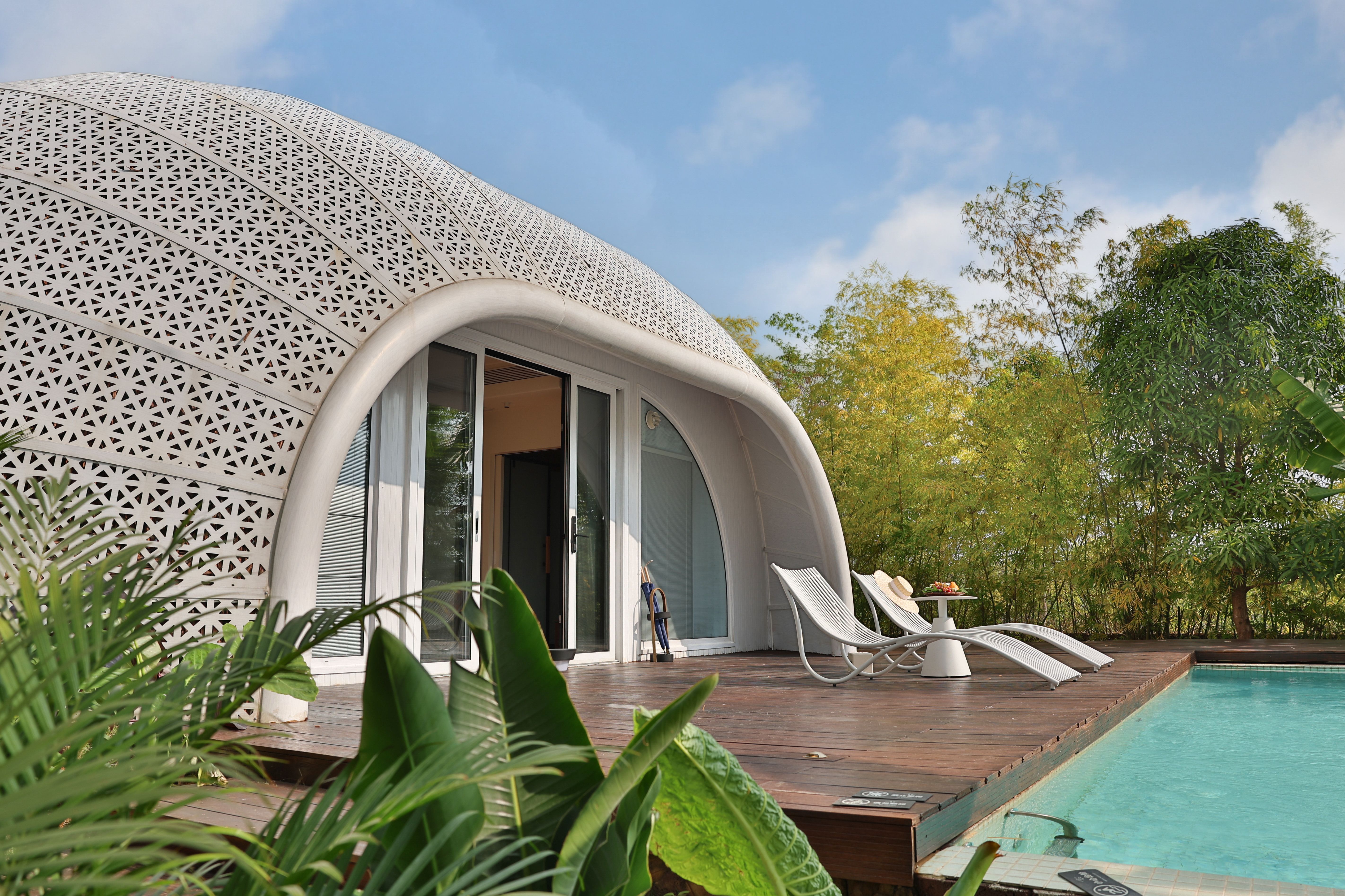 What is Sustainable Luxury? A Comprehensive Guide