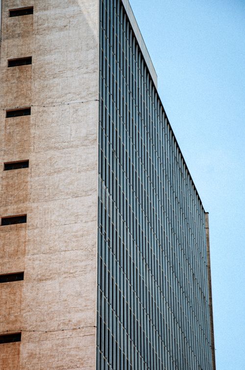 Free A contemporary office building facade with a clear blue sky in Belo Horizonte, Brazil. Stock Photo