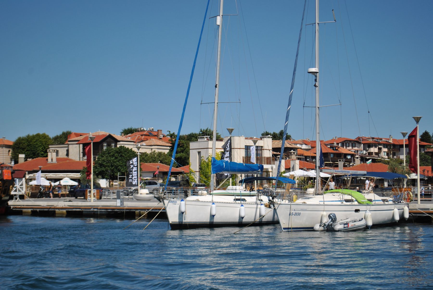 Sailboats and marina illustrating boat height and air draft