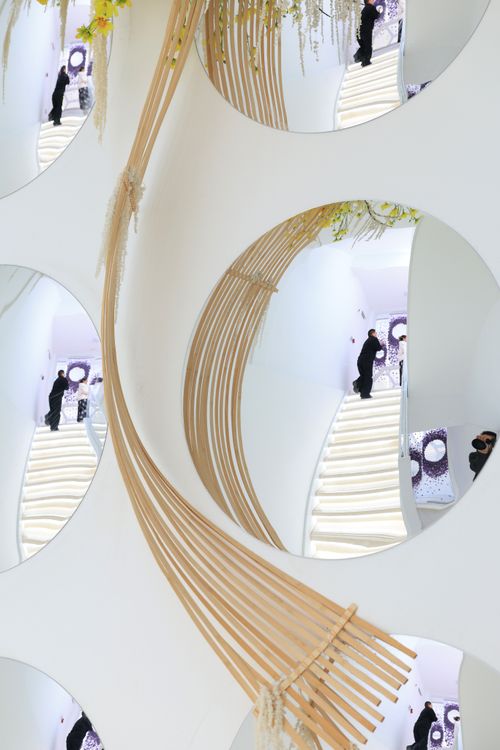 Free Elegant mirrors and contemporary design create an artistic reflection in a modern interior. Stock Photo