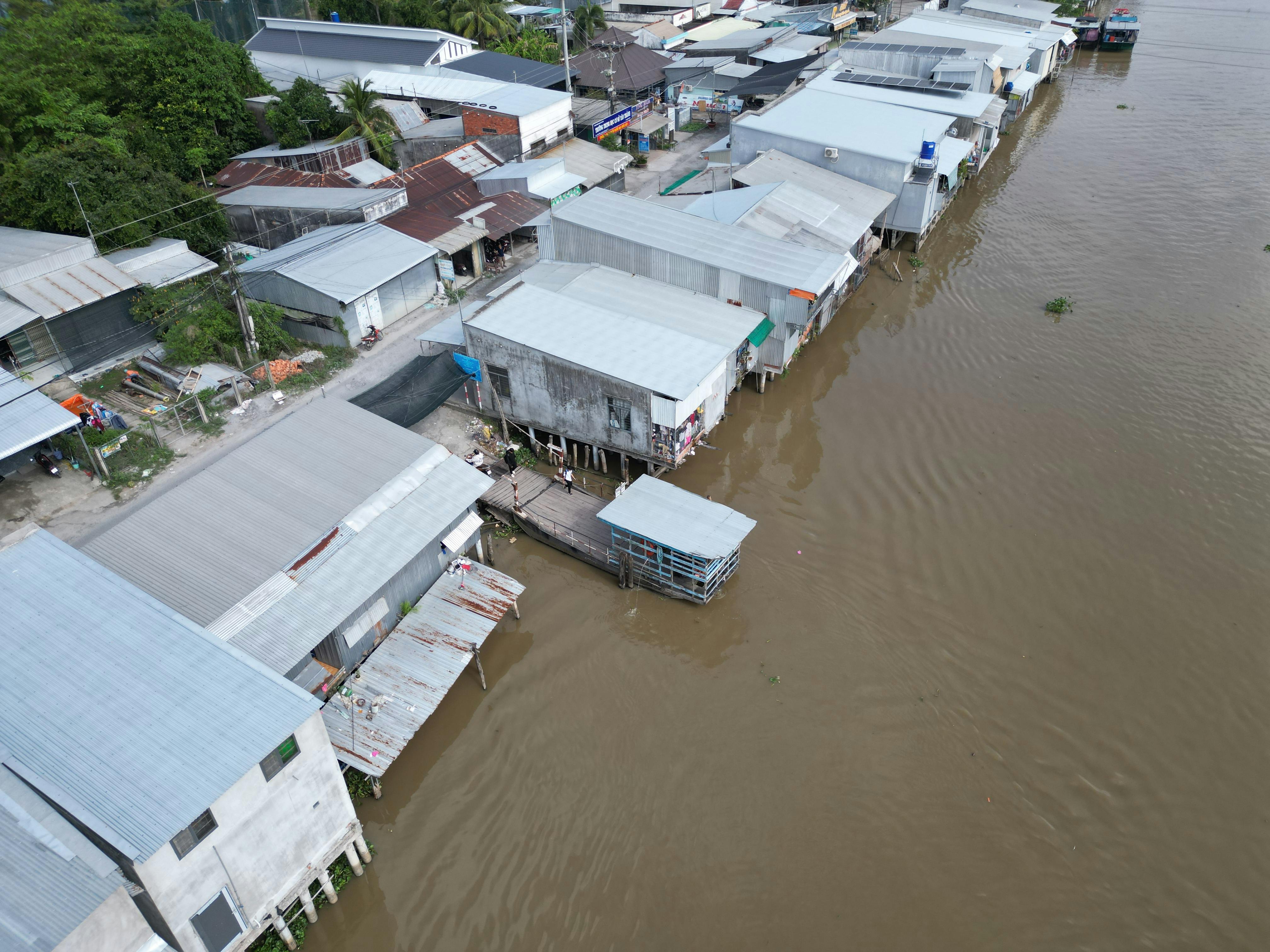climate resilience sea level rise — Photo by Kushie In Vietnam on Pexels