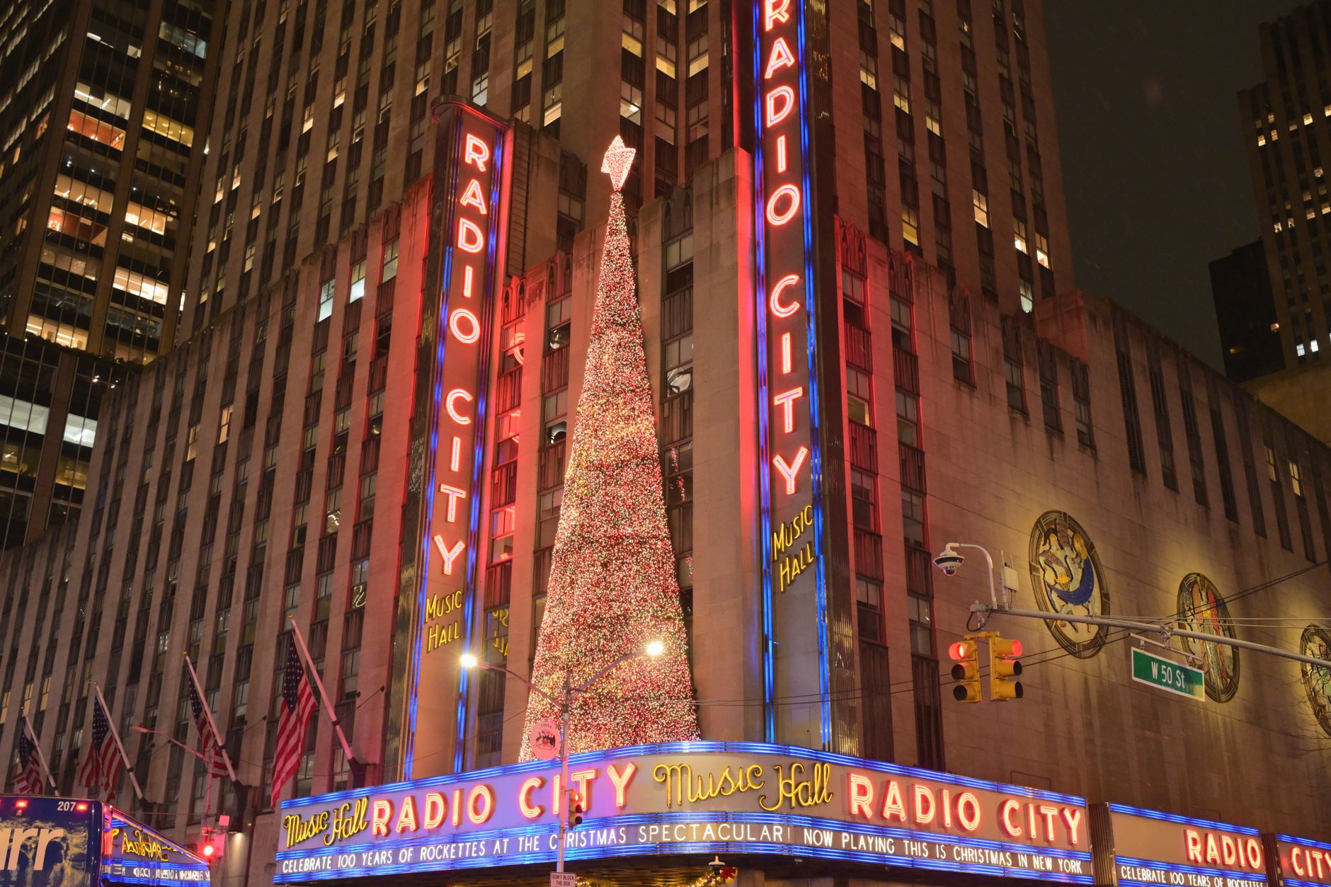 Jadwal Kedatangan dan Upacara Penyalaan Lampu Pohon Natal Rockefeller Center 2026