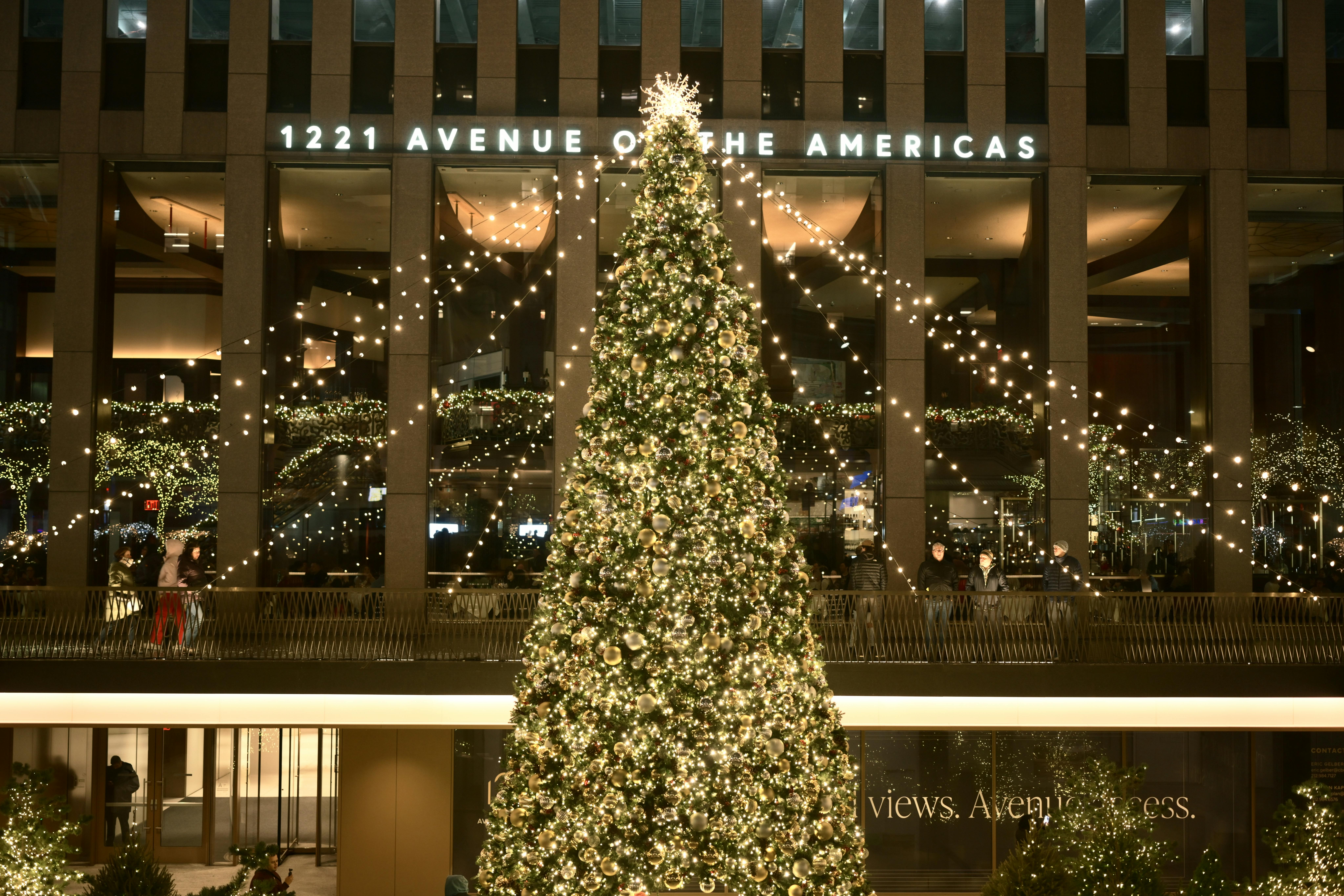 Christmas Movies in NYC: Home Alone 2 and Elf