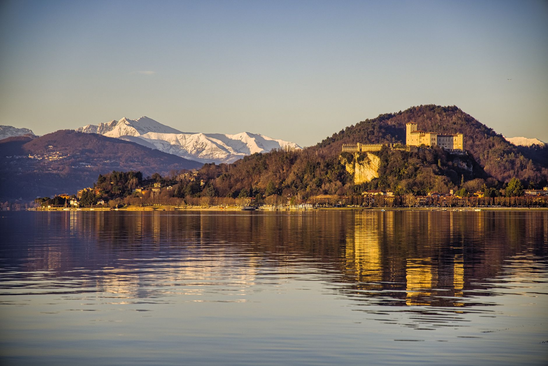 Popular sights in Lake Maggiore Landmarks in Lake Maggiore