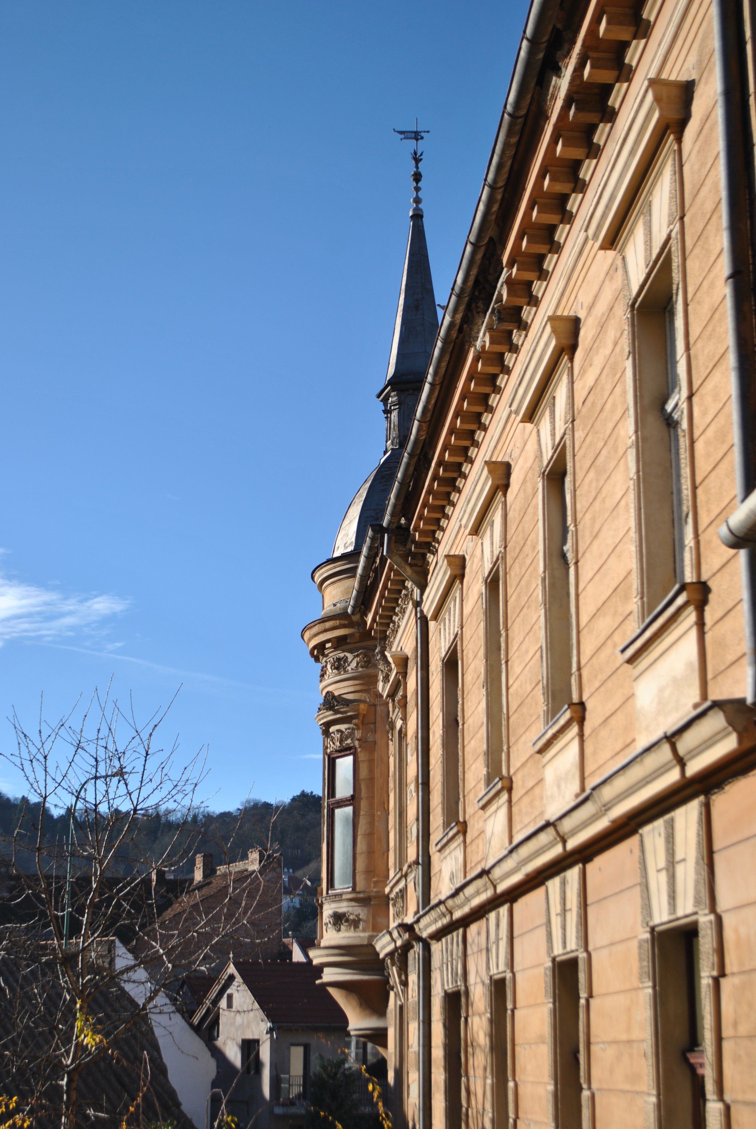 Historic European Building Under Clear Blue Sky · Free Stock Photo