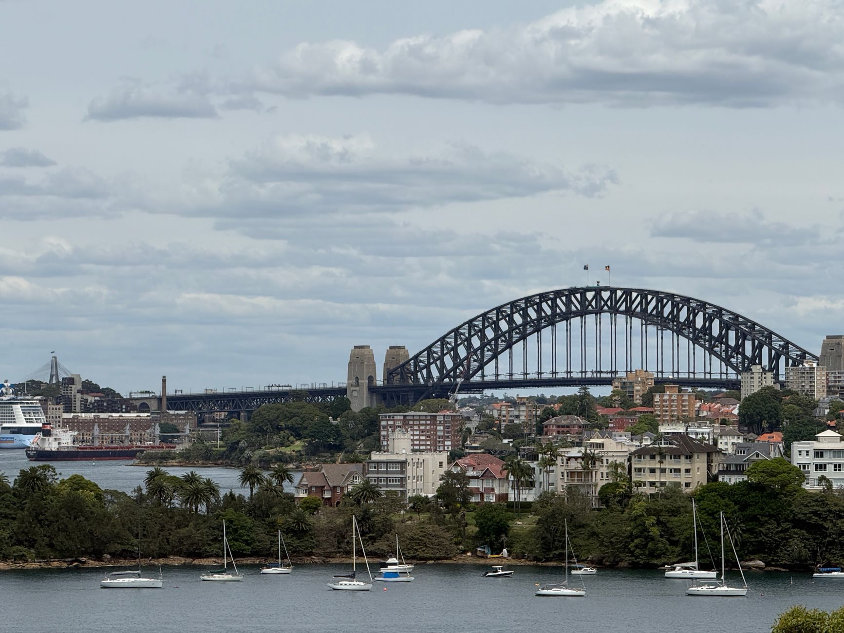 Australia's US Ties Not Threatened Amid Social Media Criticism