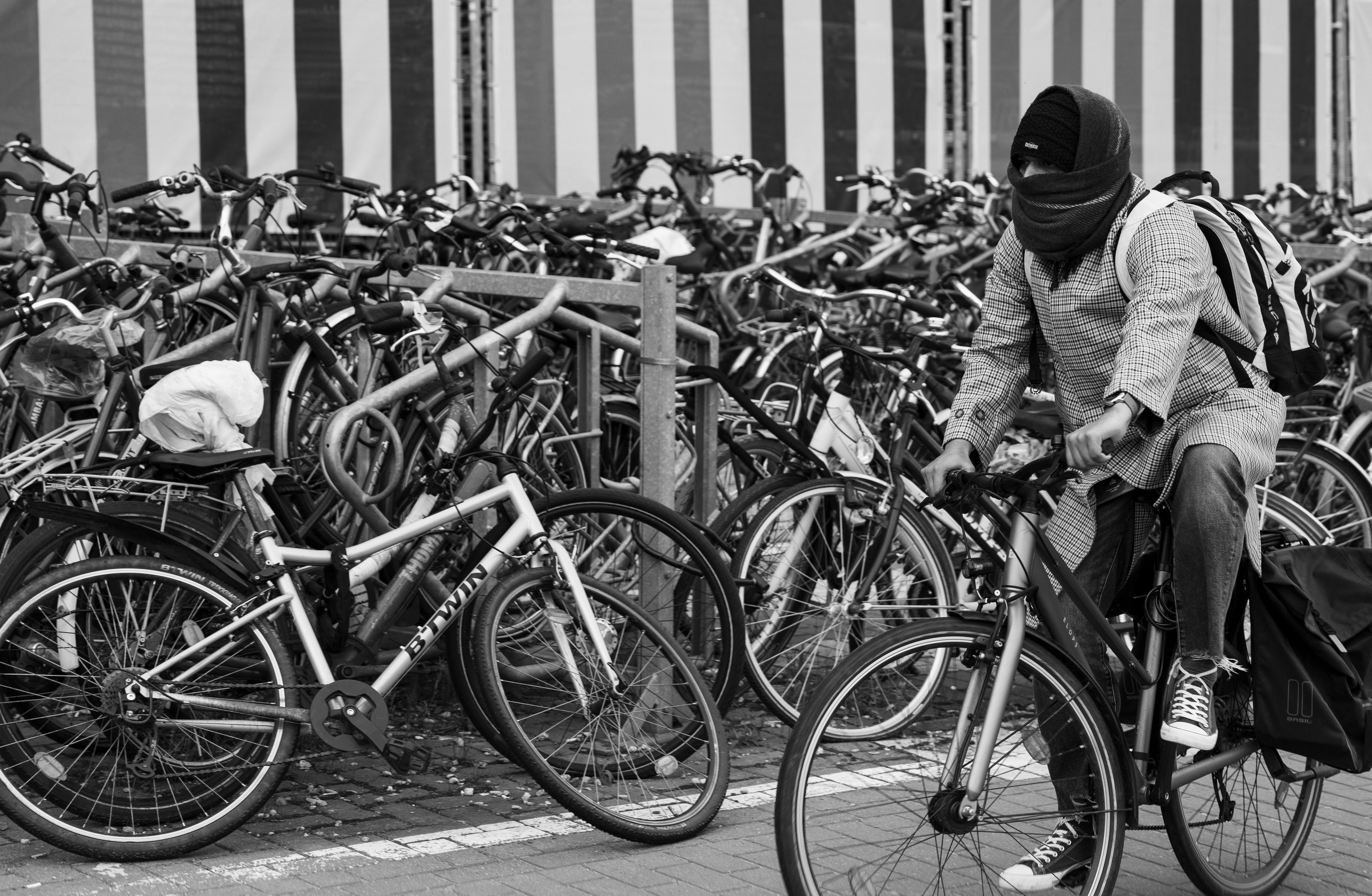 Camelbak Podium 710 ml in backpack