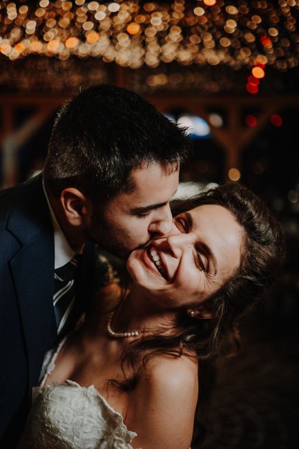 Portrait of Jenna and Marcus, married couple who used Evegora