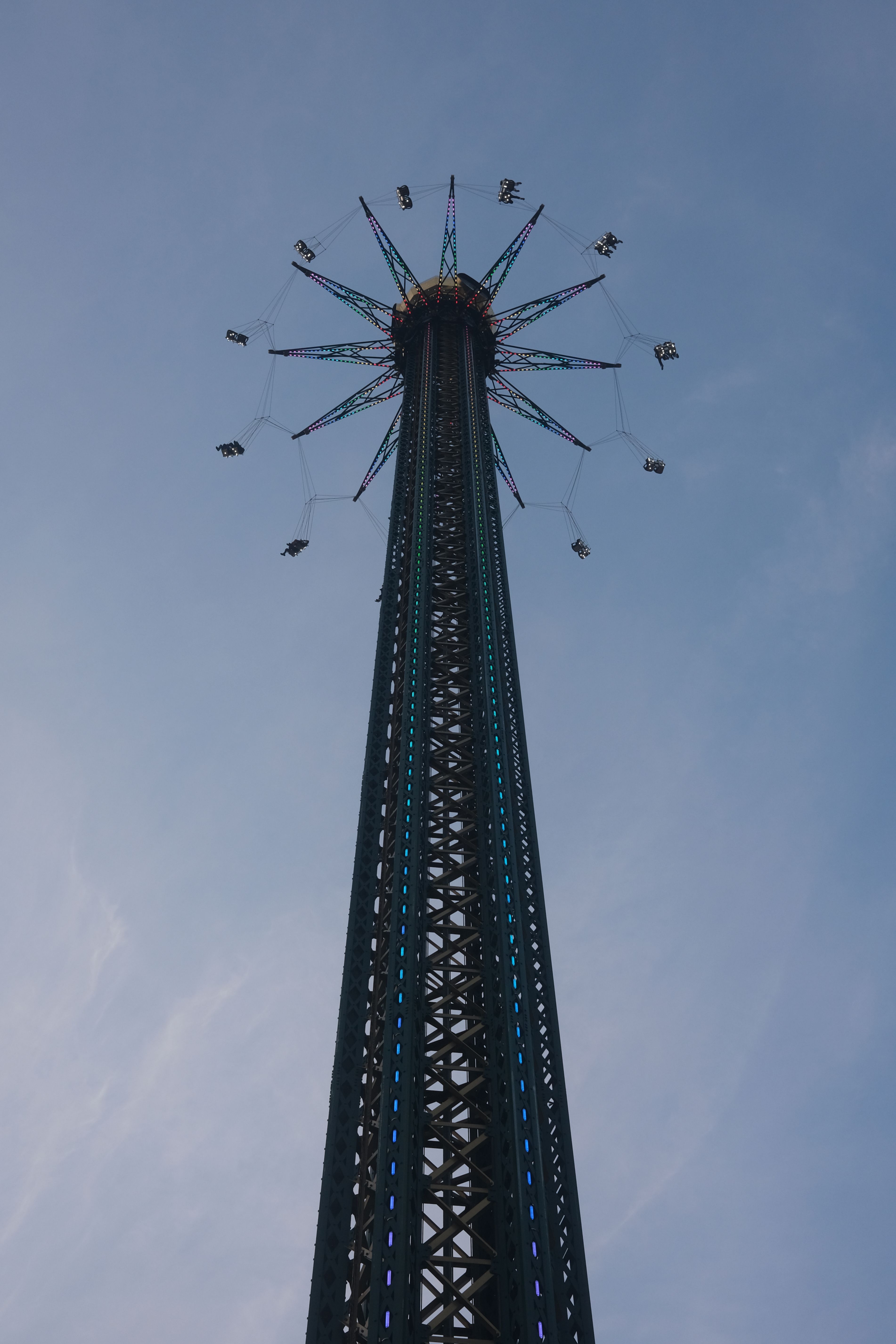 High Tower Ride at Vienna Prater Amusement Park · Free Stock Photo