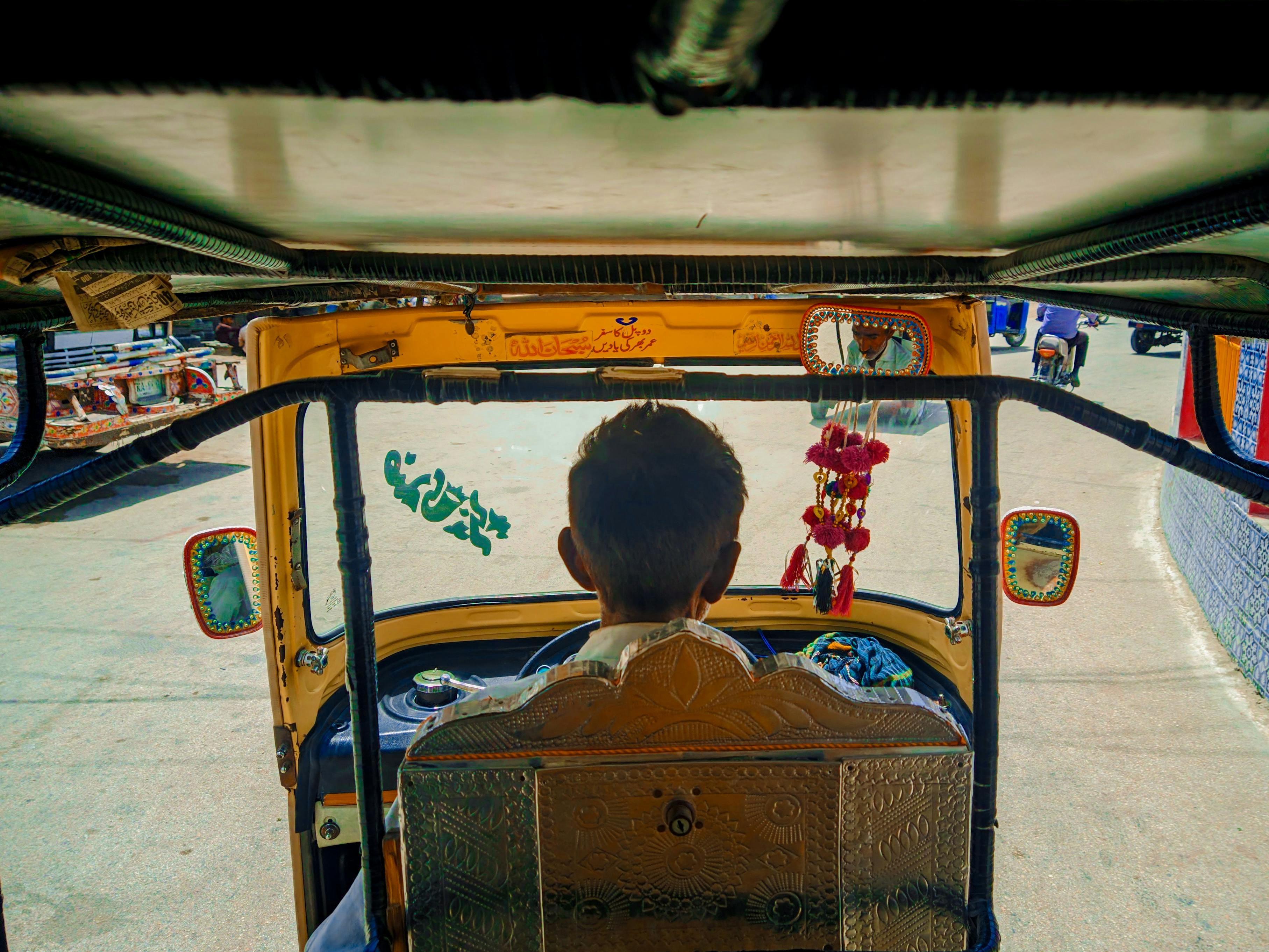 Driver's View from Inside a Rickshaw in Pakistan · Free Stock Photo