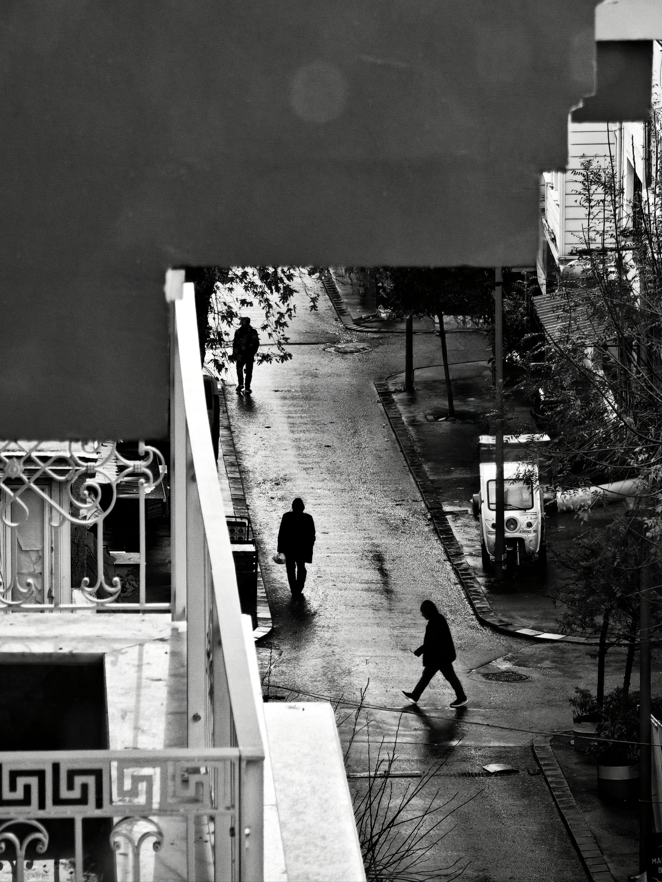 Monochrome Street Scene in İstanbul, Türkiye · Free Stock Photo