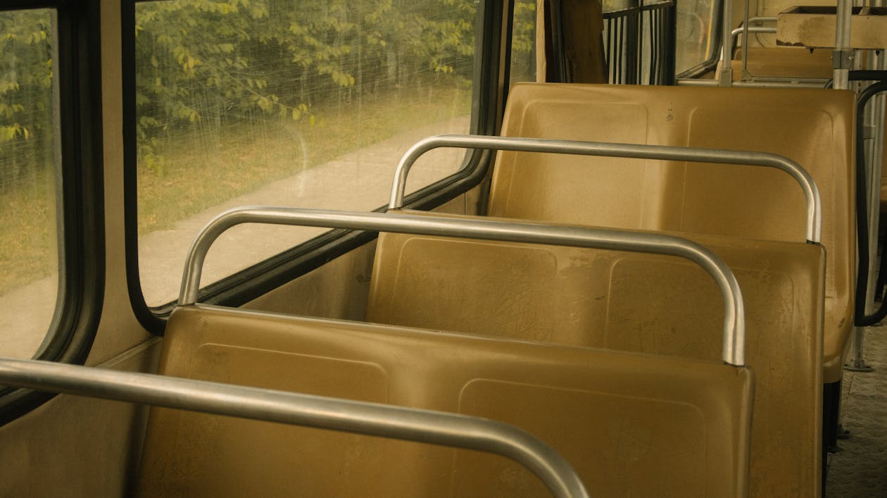 公共汽车的空座位