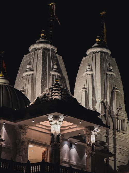 Free Nighttime view of a beautifully illuminated Hindu temple in Pune, India. Stock Photo