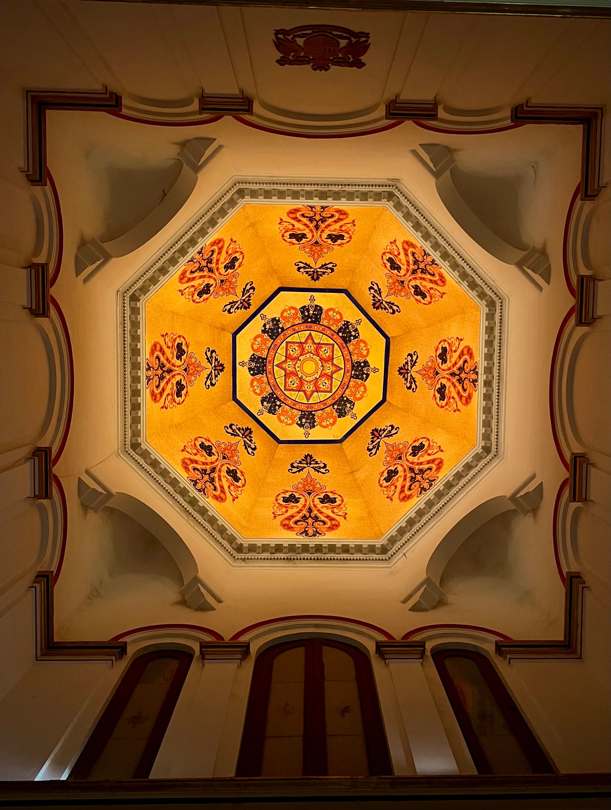 Ornate Ceiling of Historical Building · Free Stock Photo