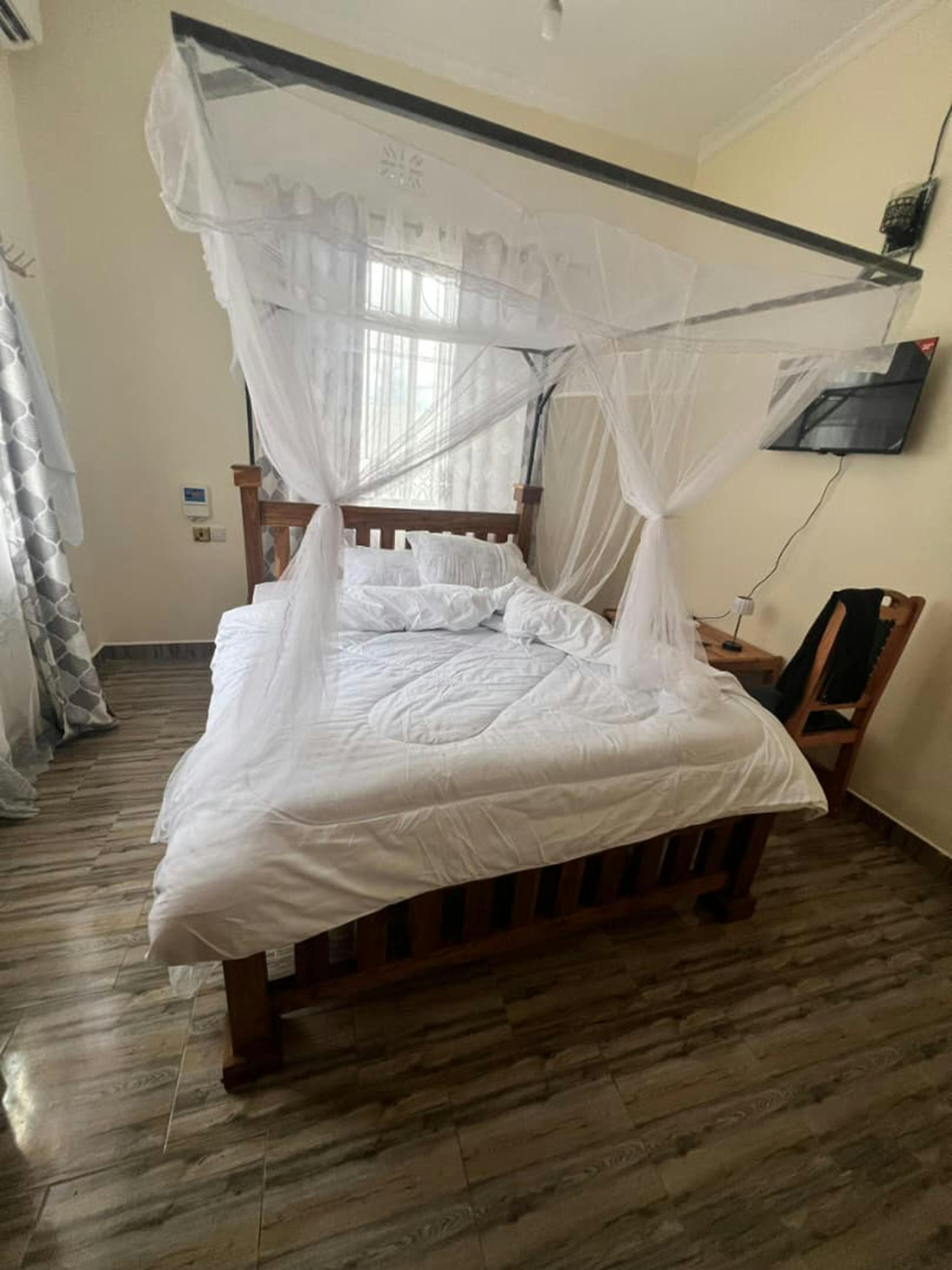 Deluxe Room with Mountain View