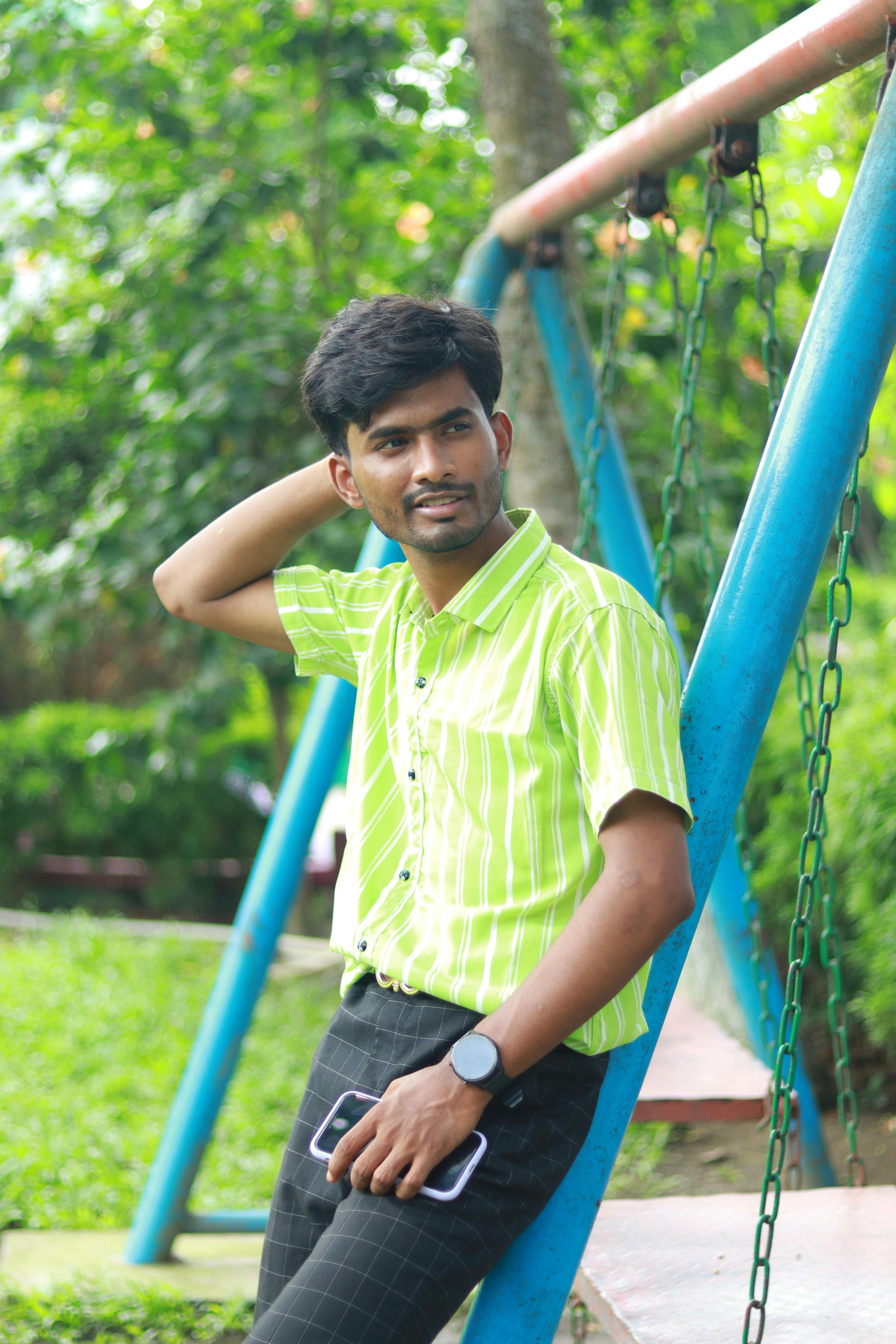 Kostenlos Kostenloses Stock Foto zu accessoire, armbanduhr, bäume Stock-Foto