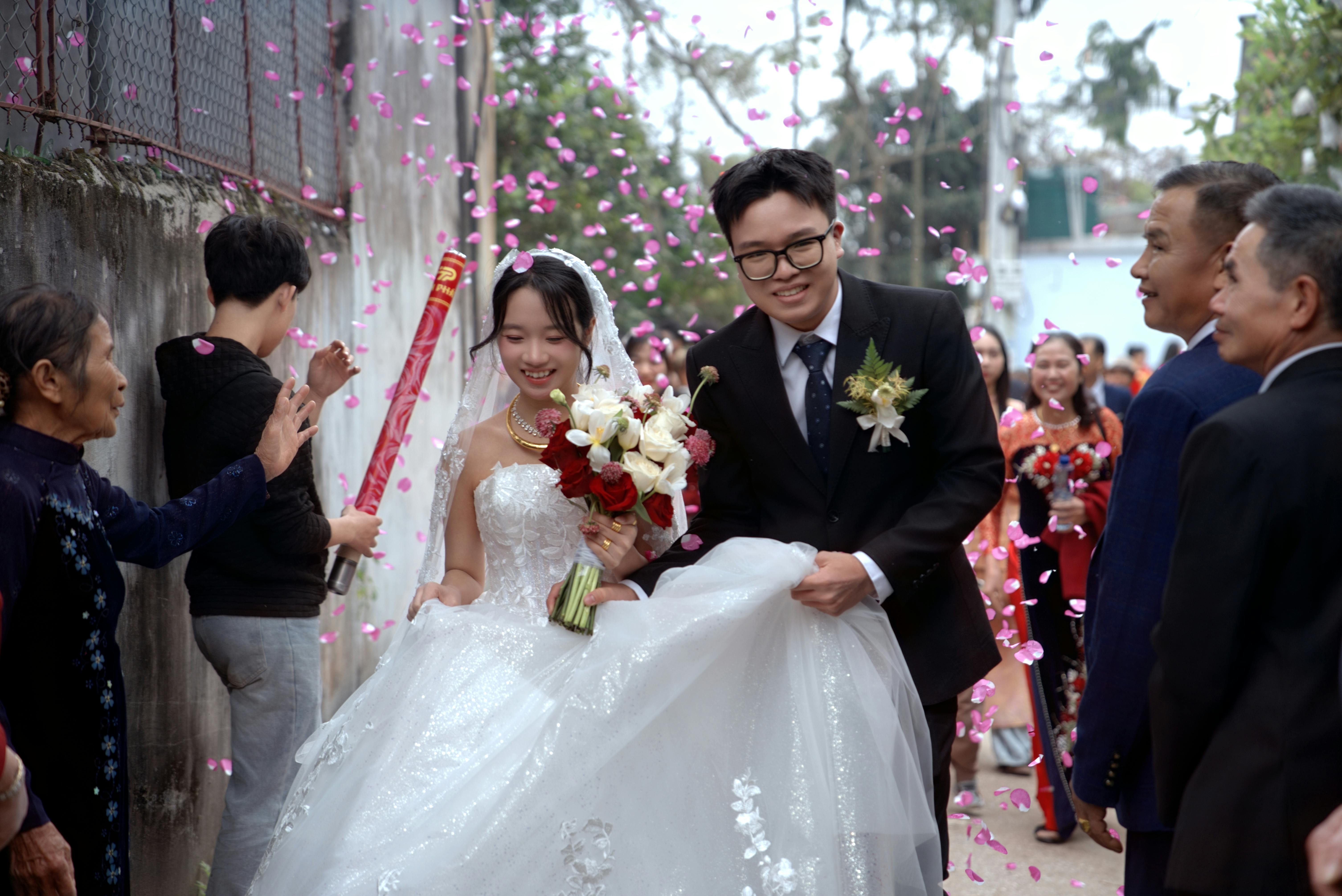Marvel Rivals Wedding Wishes Event: Price, All Rewards, and More — Photo by Toàn Văn on Pexels