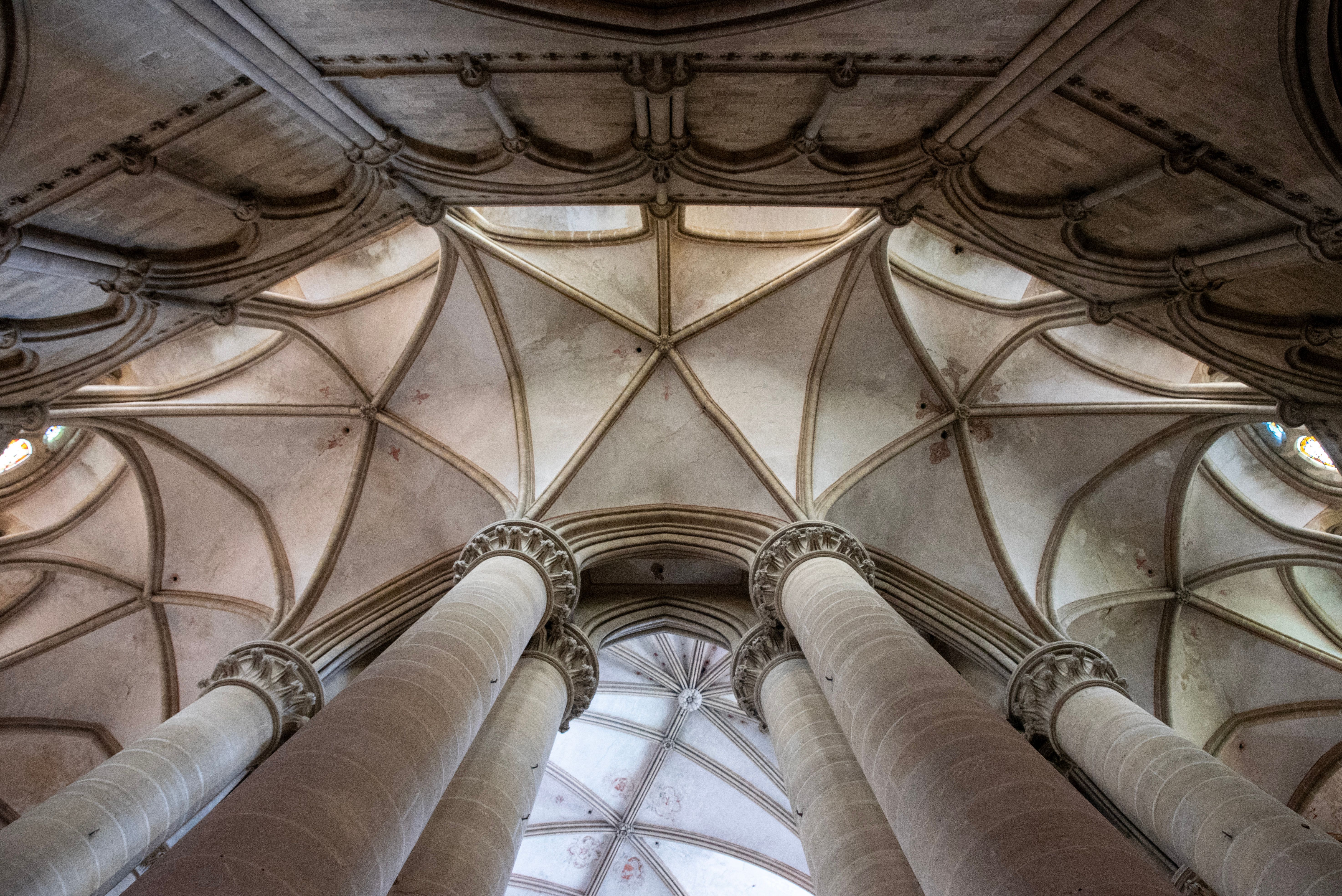 Gothic Cathedral Ceiling Architecture · Free Stock Photo