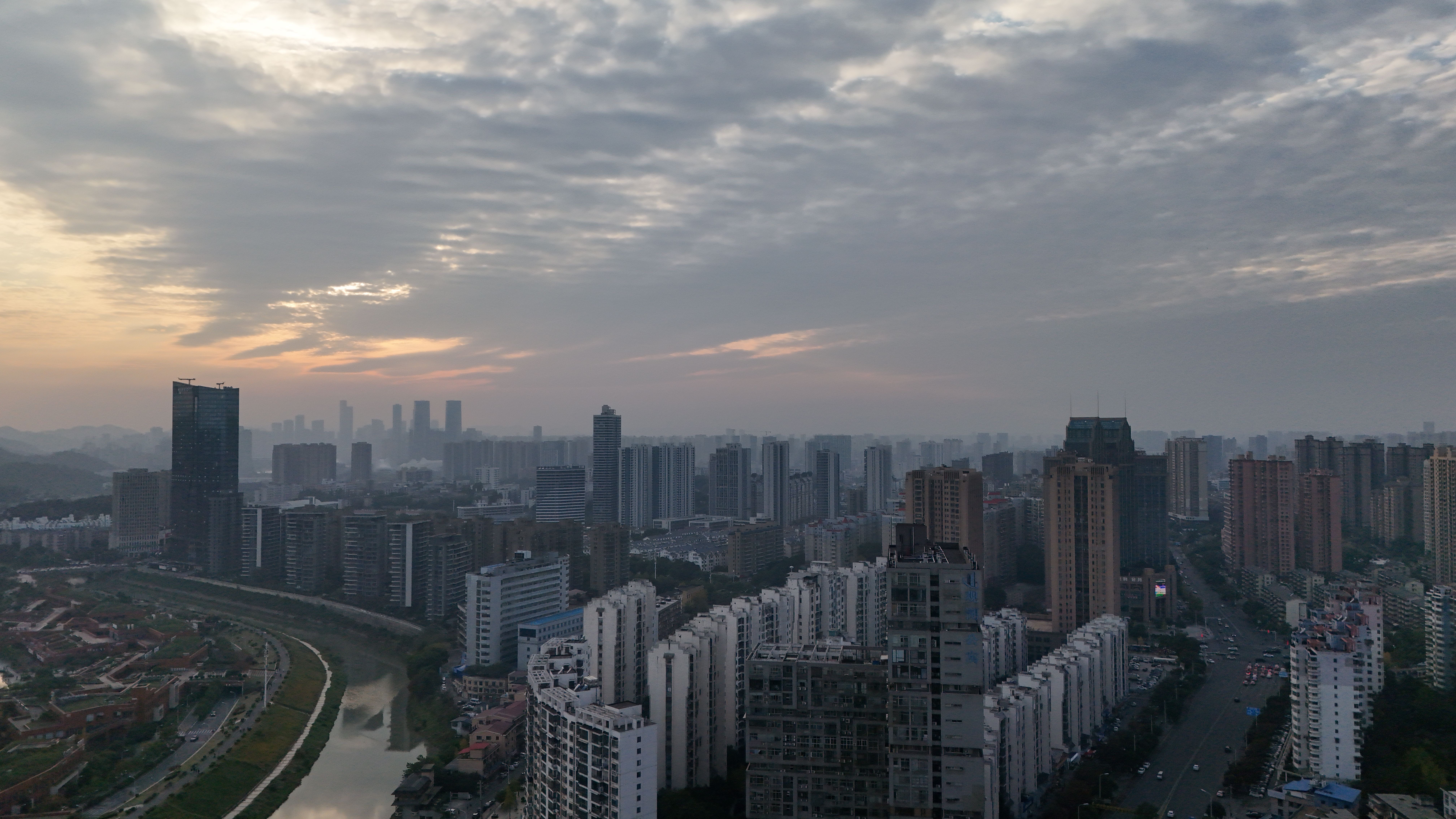 Chongqing Rises as Top Dual Destination in China’s New Year Travel Surge — Photo by CHINA YU on Pexels