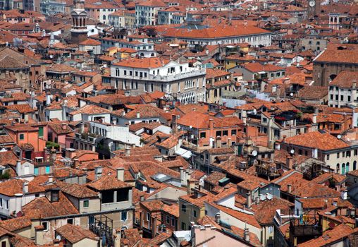 città