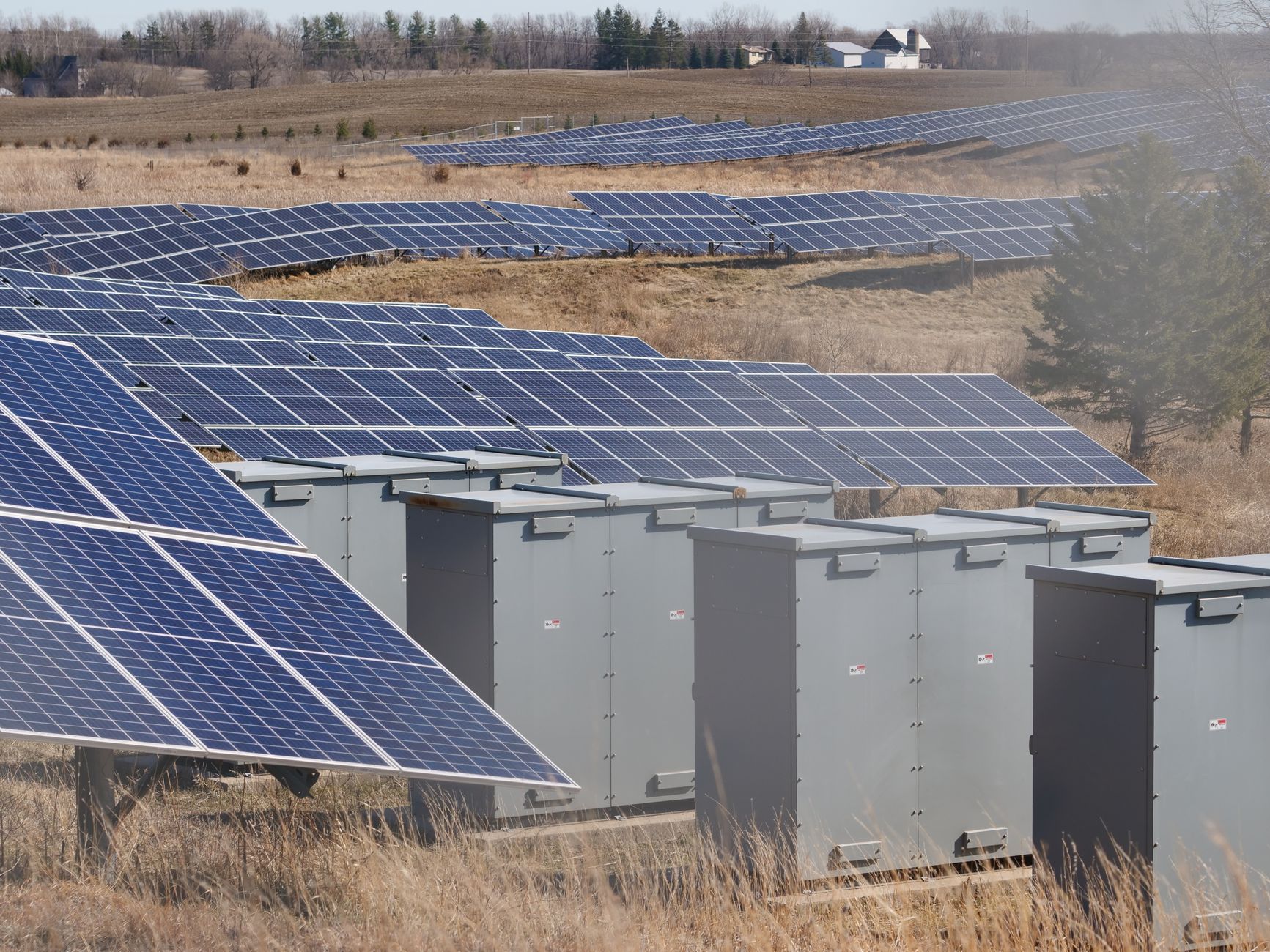 ENRE da a publicidad el pedido de Aluar para conectar parque solar de 24 MW al SADI