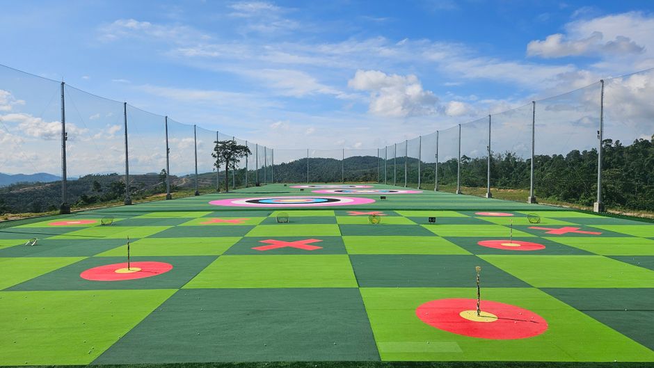 backyard putting green installation