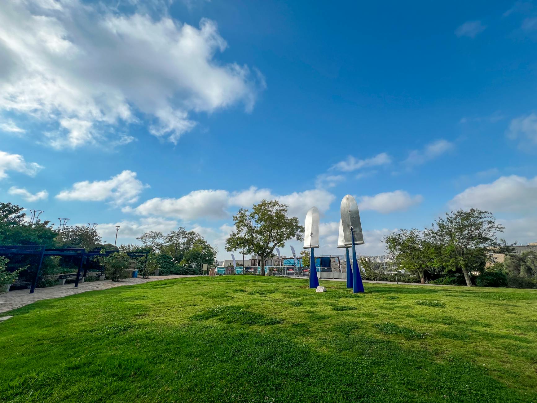 The Soulful Echoes of Fandom: How Vinyl Records Bridge Generations