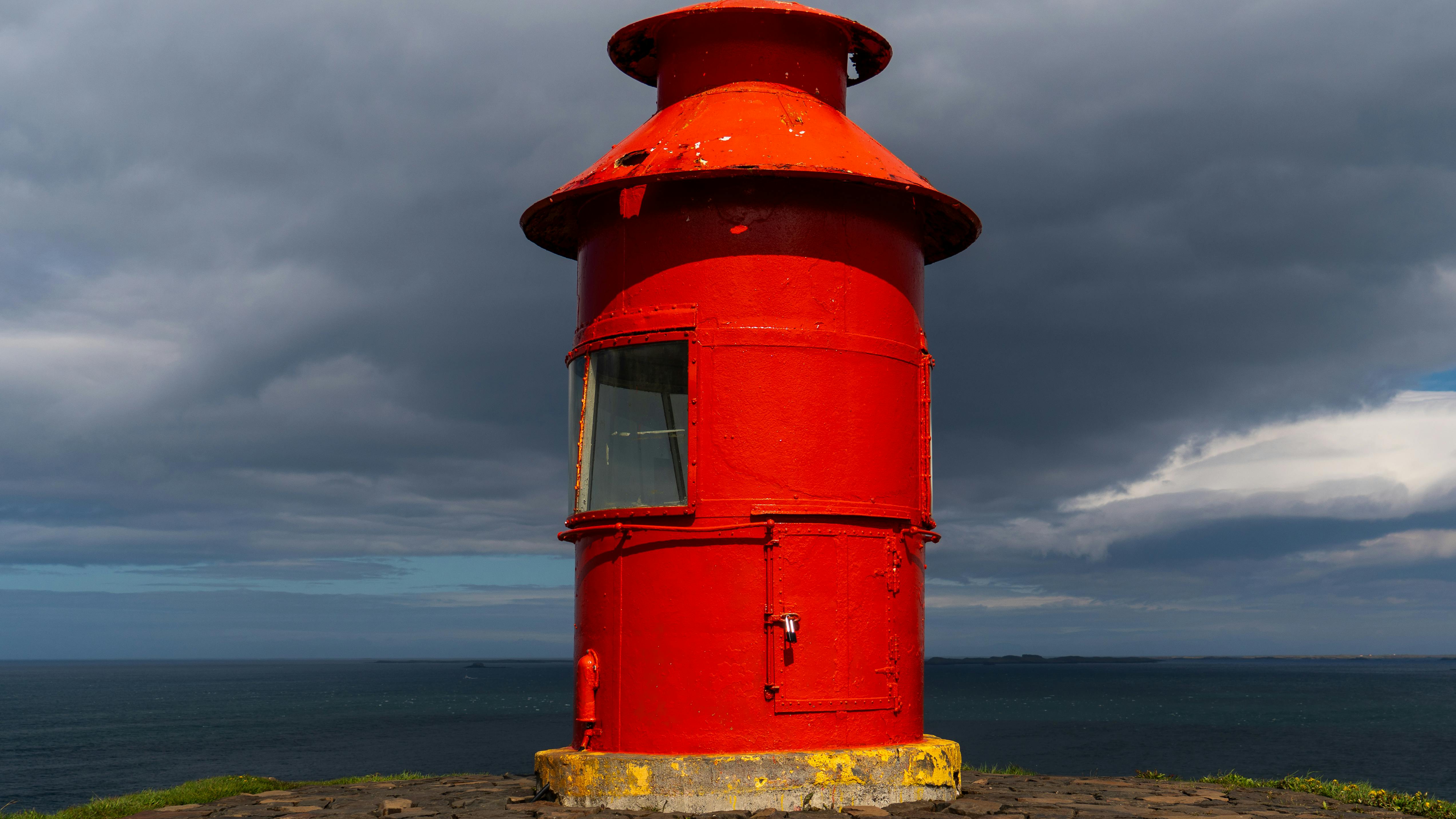 Rose Island Lighthouse trust launches executive director search ahead of milestone 2026 season — Photo by Zak Mir on Pexels