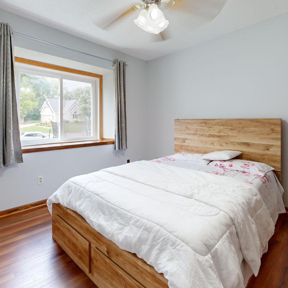 Atherstone — professional movers carrying furniture on a house move