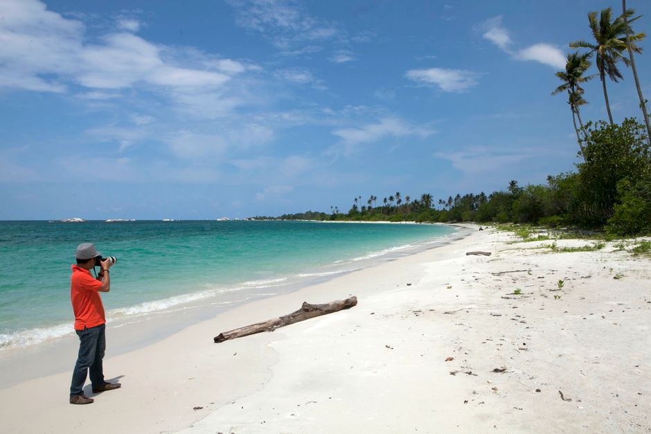 Menjelajahi Keindahan Tersembunyi Pantai Tanjung Kelayang: Surga Baru di Toboali